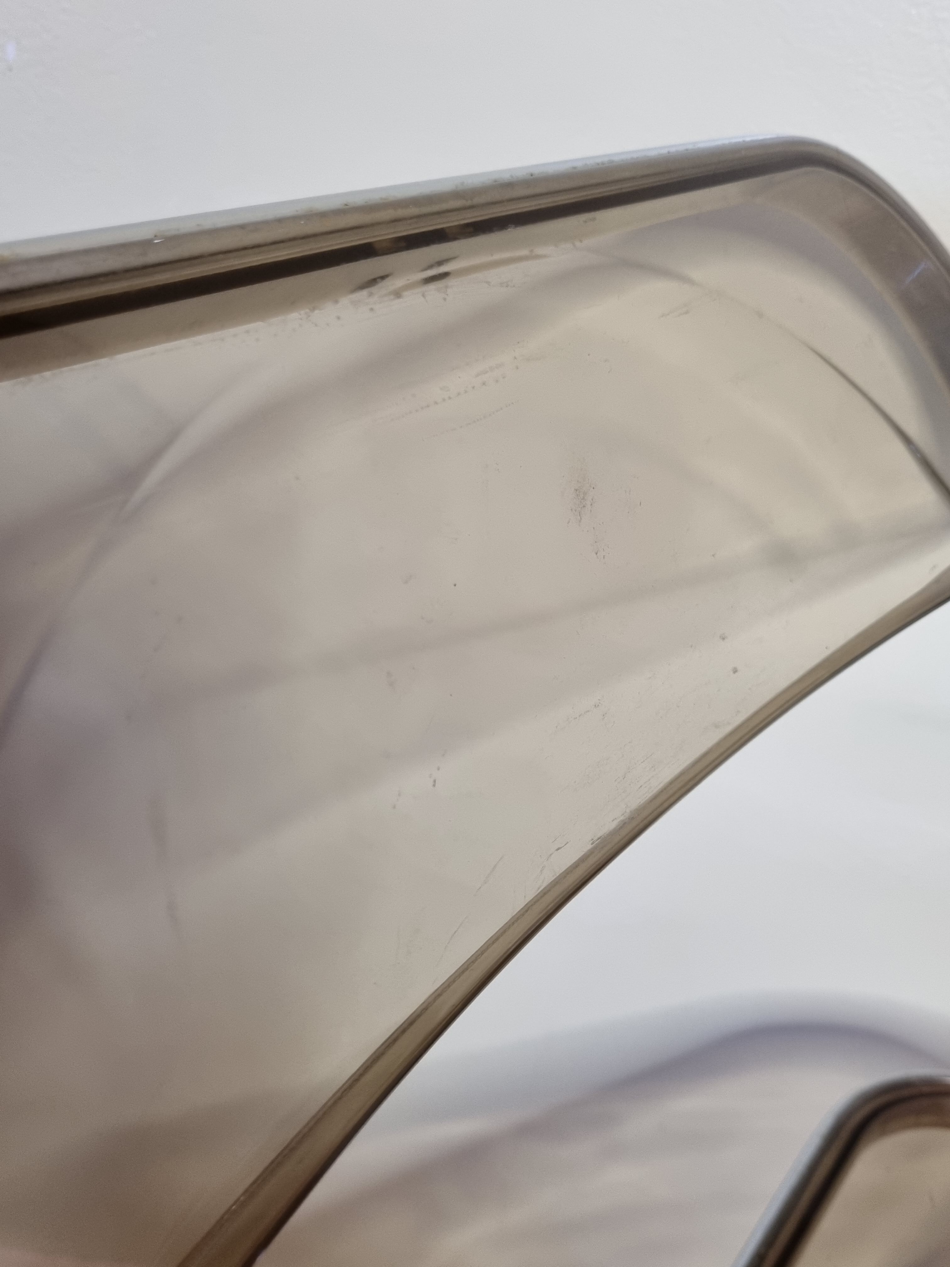 Chaise pliante "plia" en métal et plexiglas fumé de Giancarlo Piretti pour Castelli