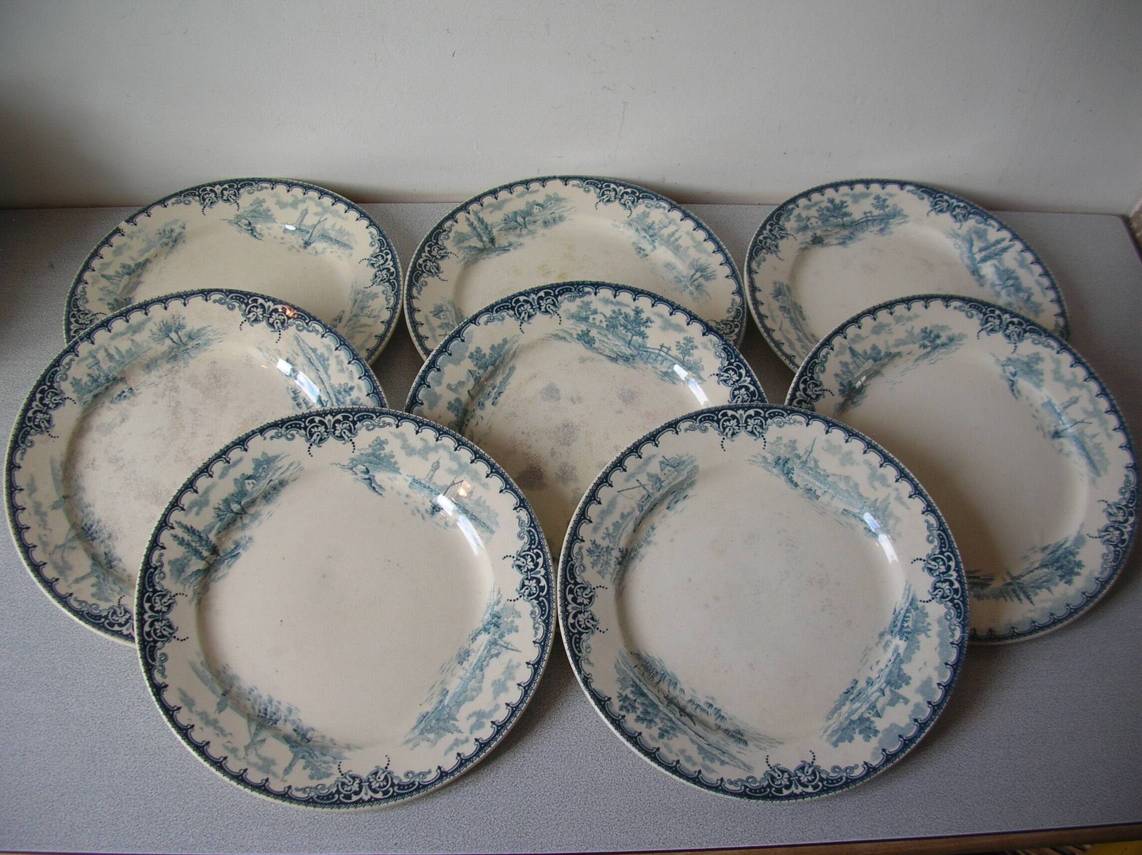 Lot of 8 old large Dépôt E. Bourgeois Paris earthenware plates 23 cm