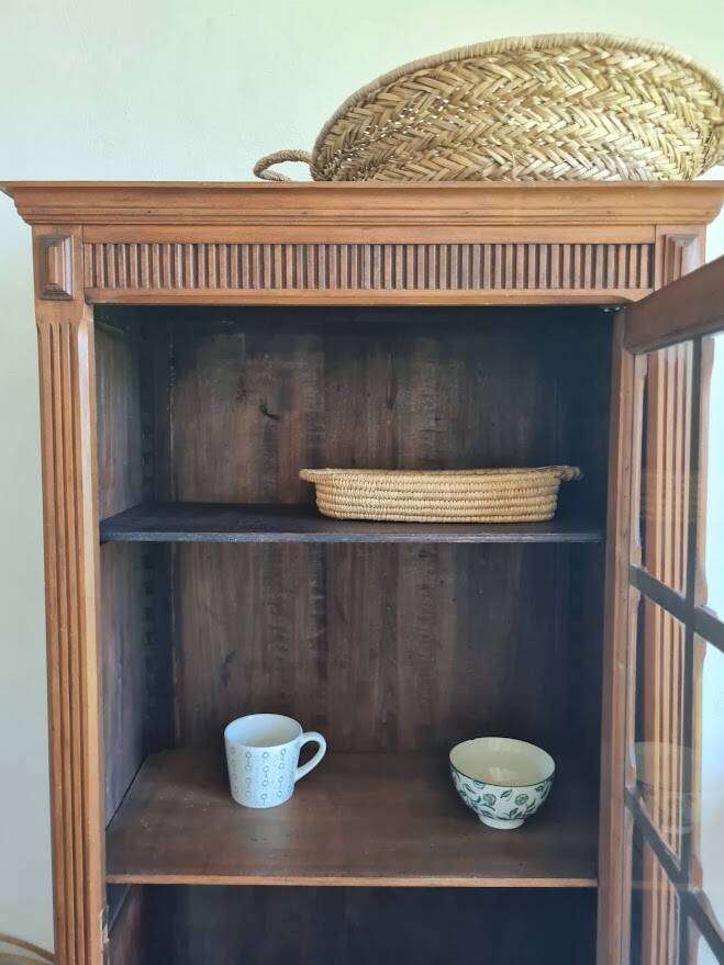 Antique Parisian glass cabinet in the style of a hosier