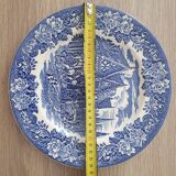 Assiette en faïence anglaise bleue et blanche