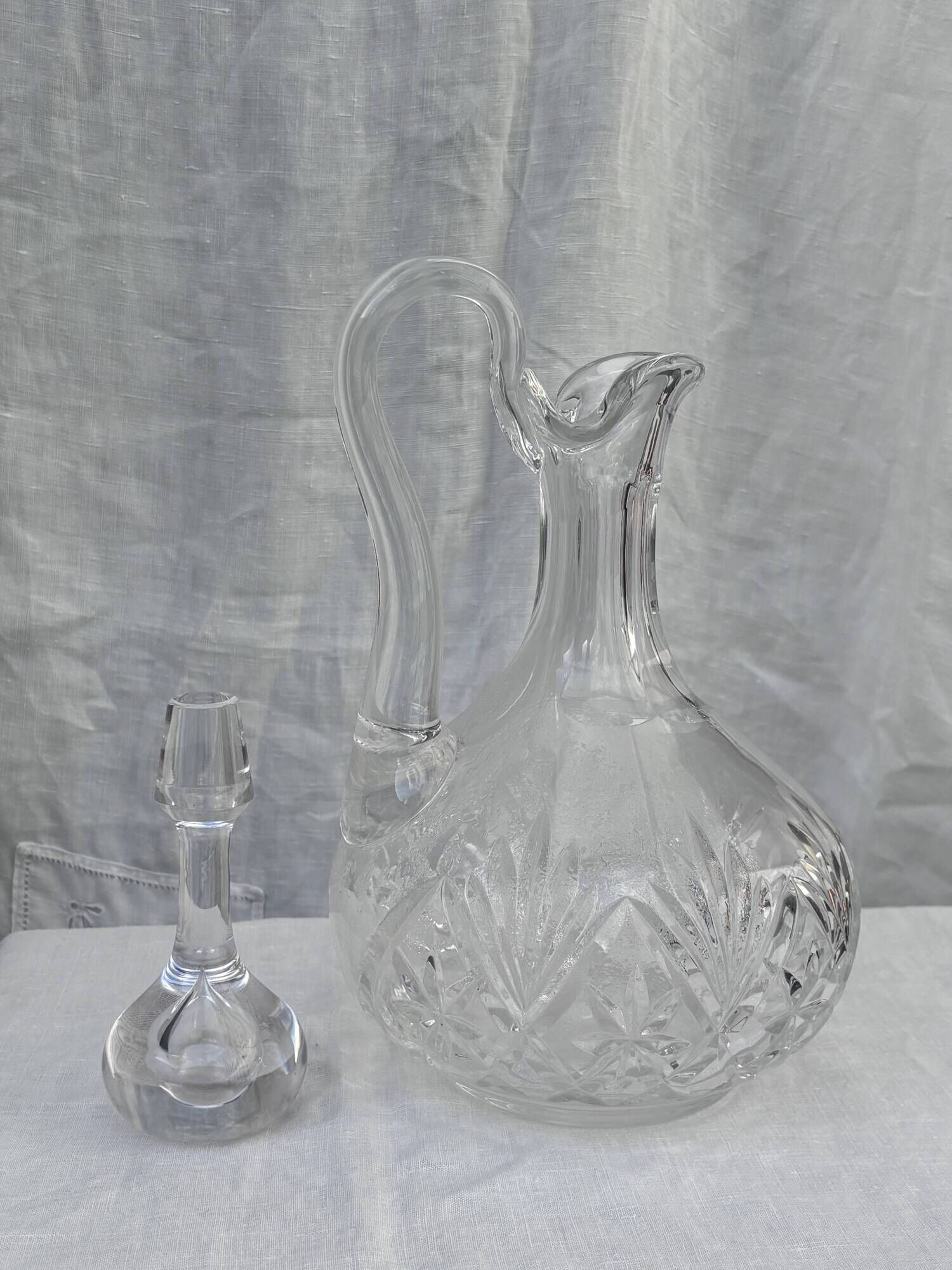 Chalcedony cut glass carafe chantilly by saint-louis