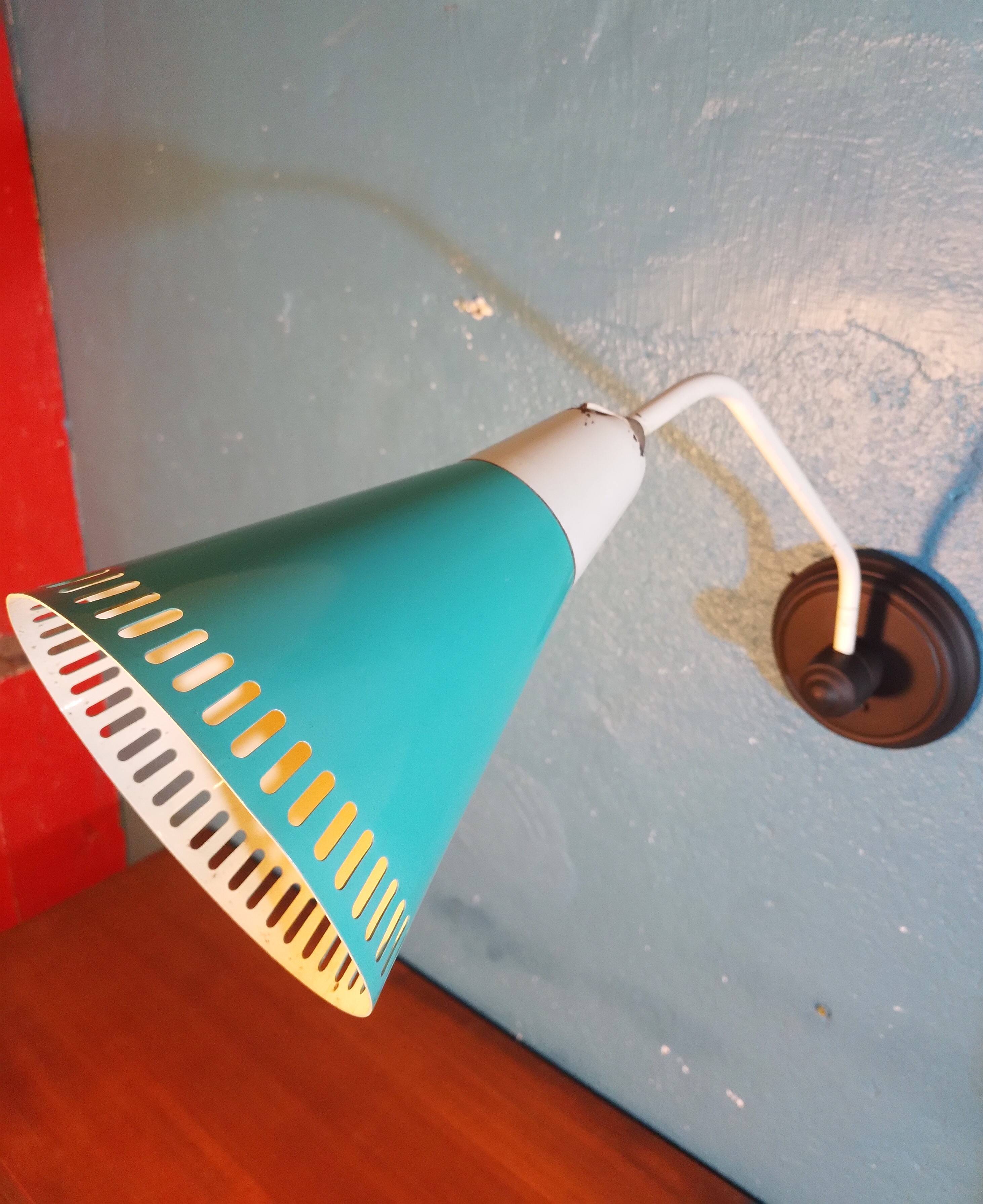 Appliques murales métal perforé 1960s