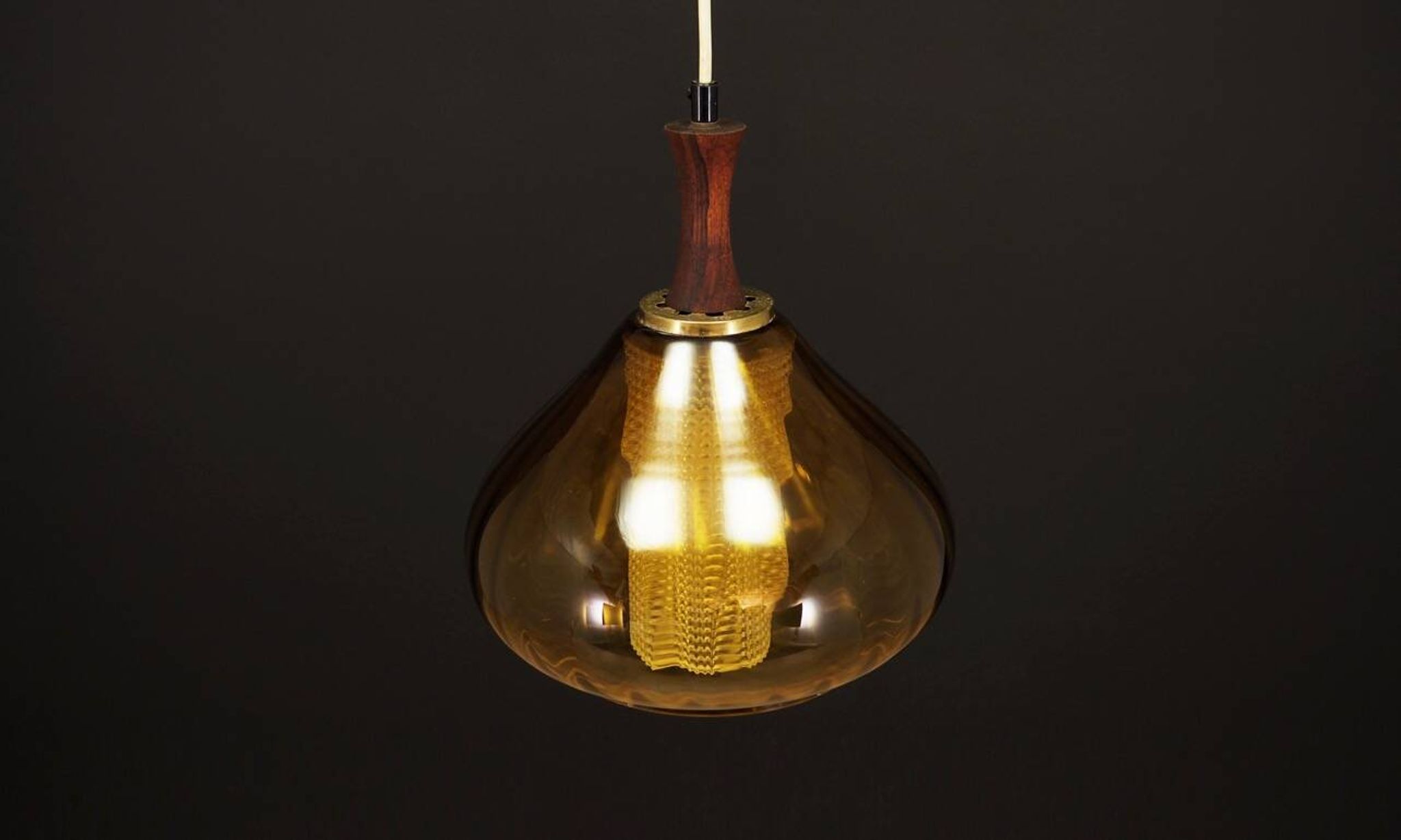 Lampe à suspension en verre, design danois, années 1970, production : Danemark