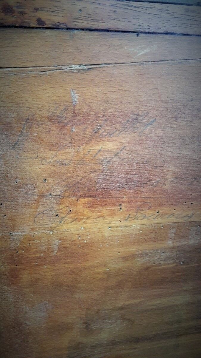 Furniture to suspend former Walnut early twentieth