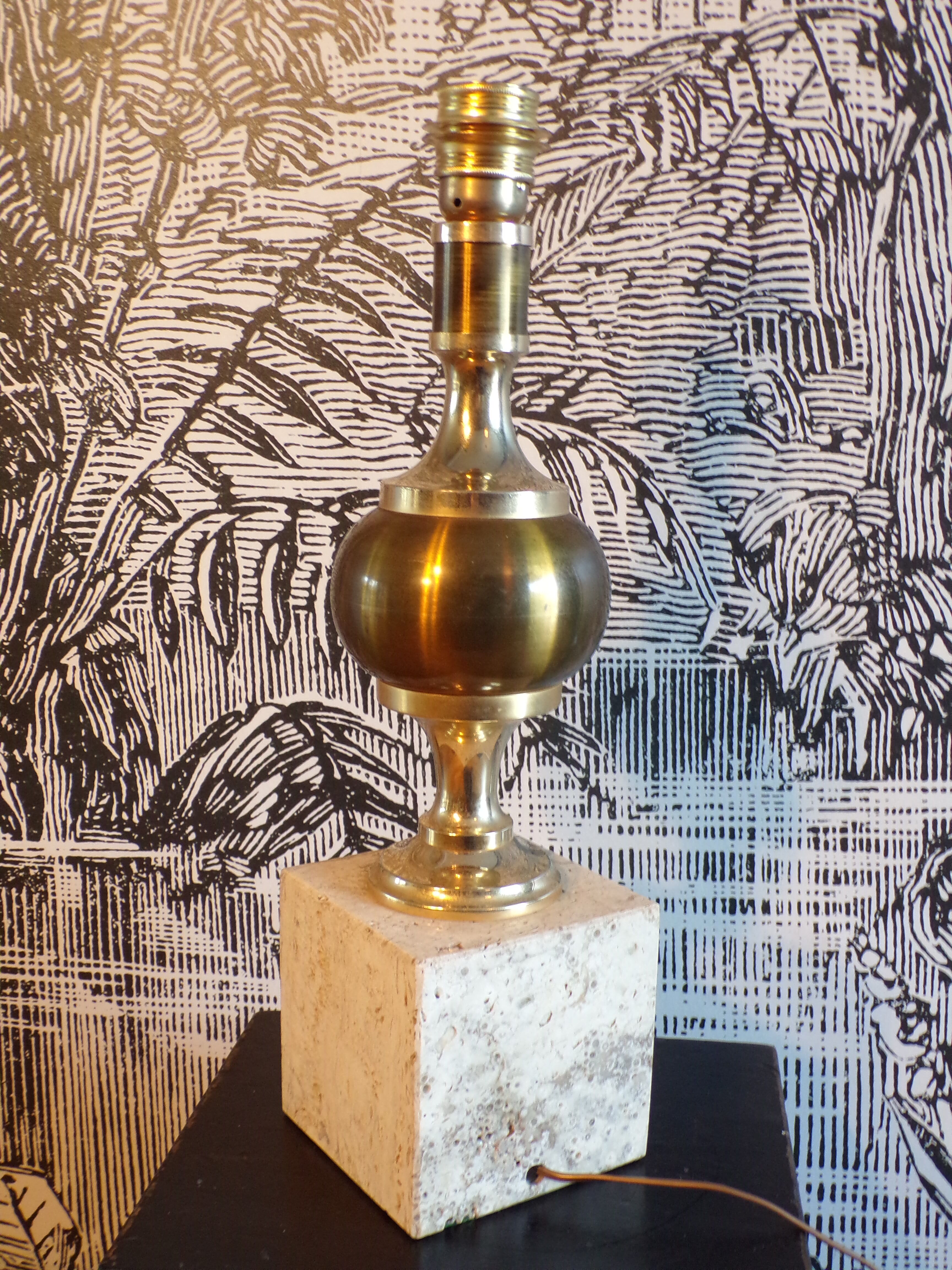 Travertine lamp foot and brass