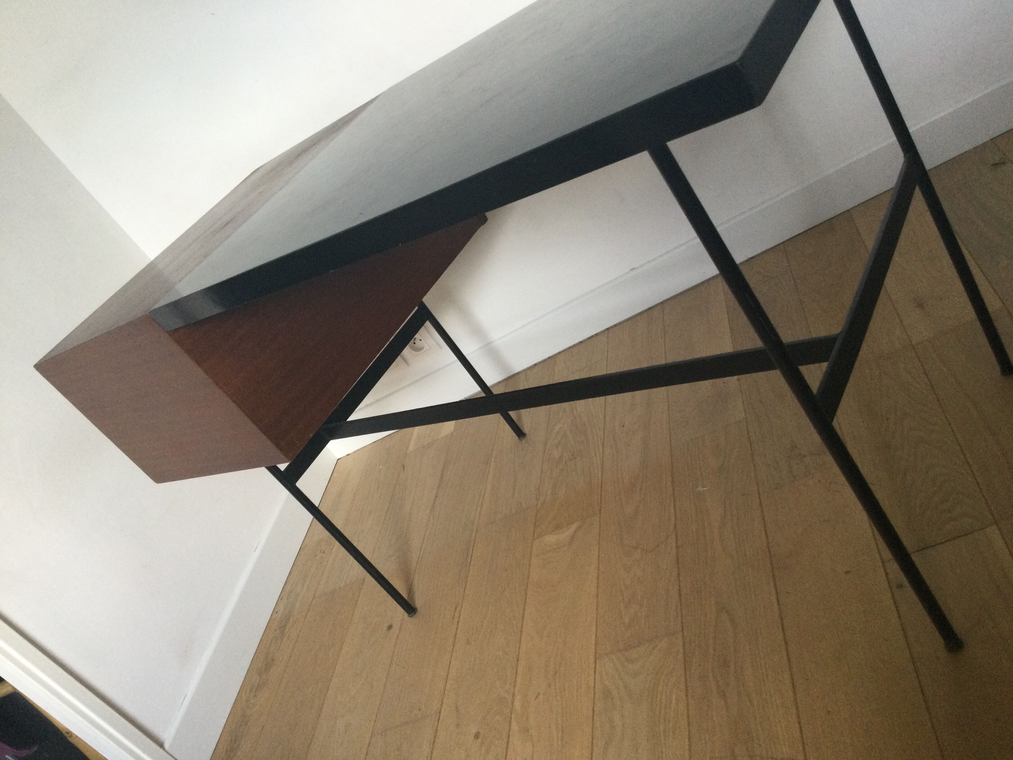 Bureau Pierre Paulin CM141