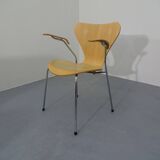 Danish 3207 Armchair by Arne Jacobsen for Fritz Hansen, 1991