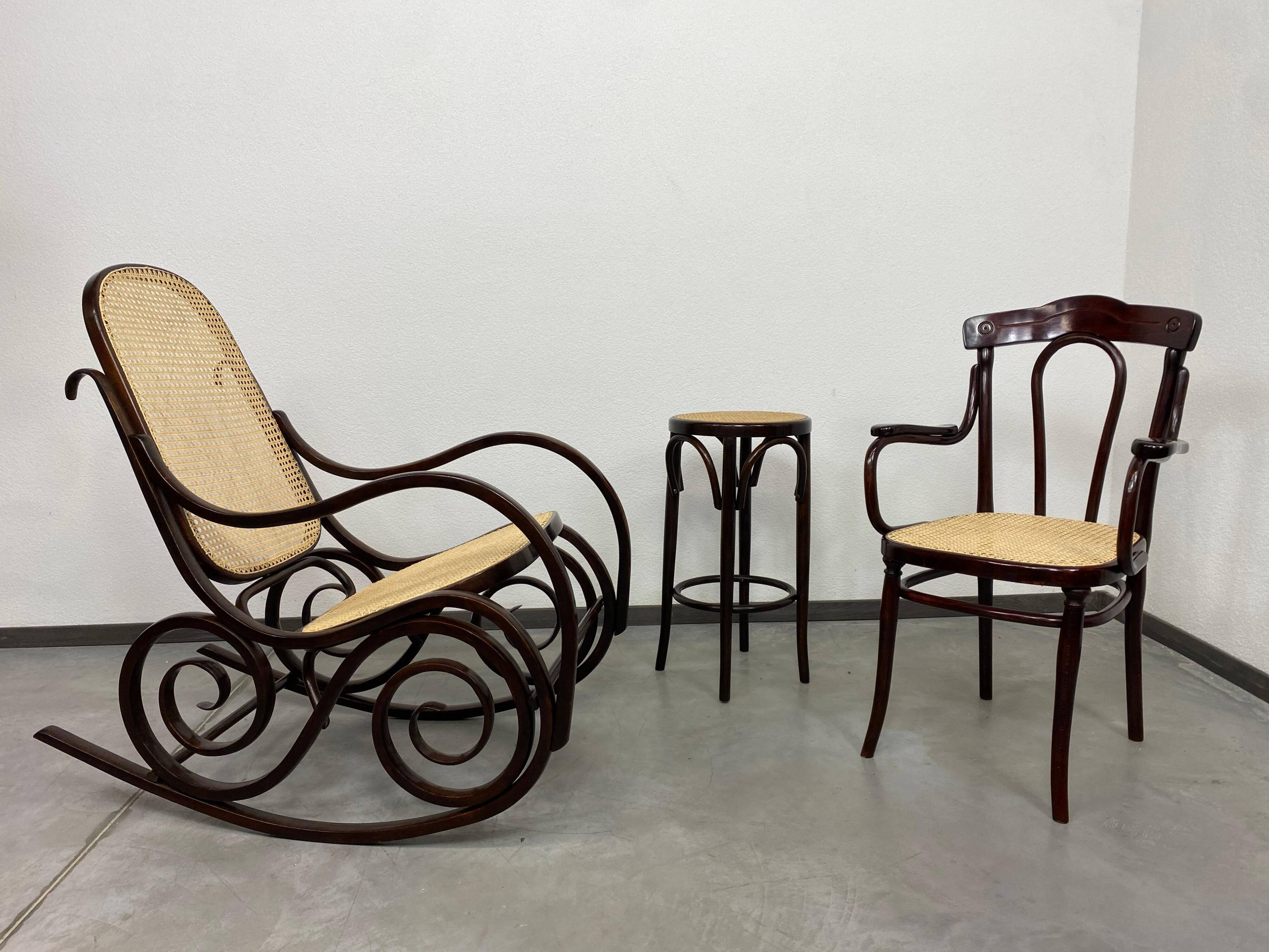 Chaise de bureau Thonet avec assise en rotin