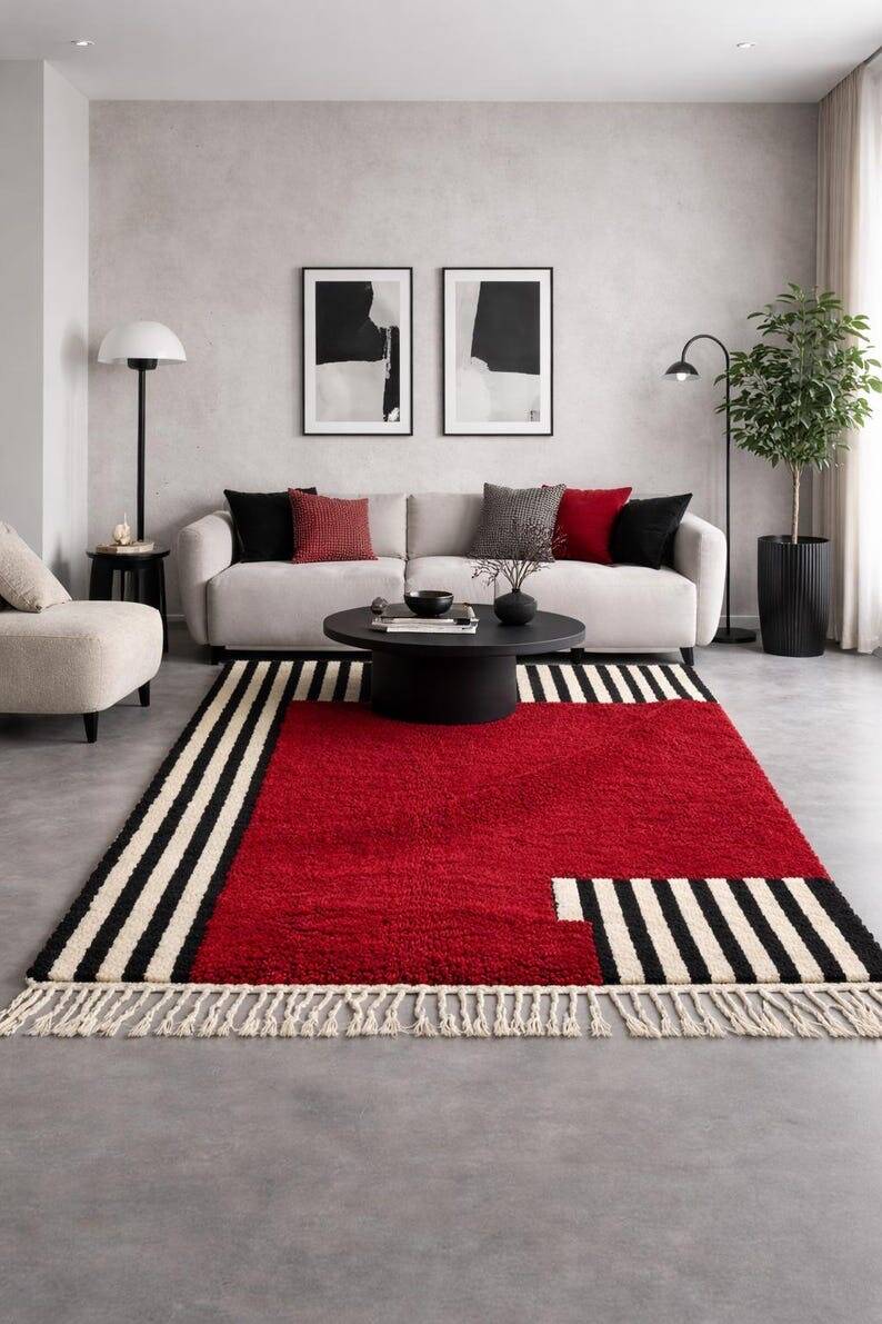 Handmade traditional natural wool rug size 2/3 m