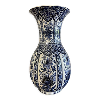 Delft earthenware vase