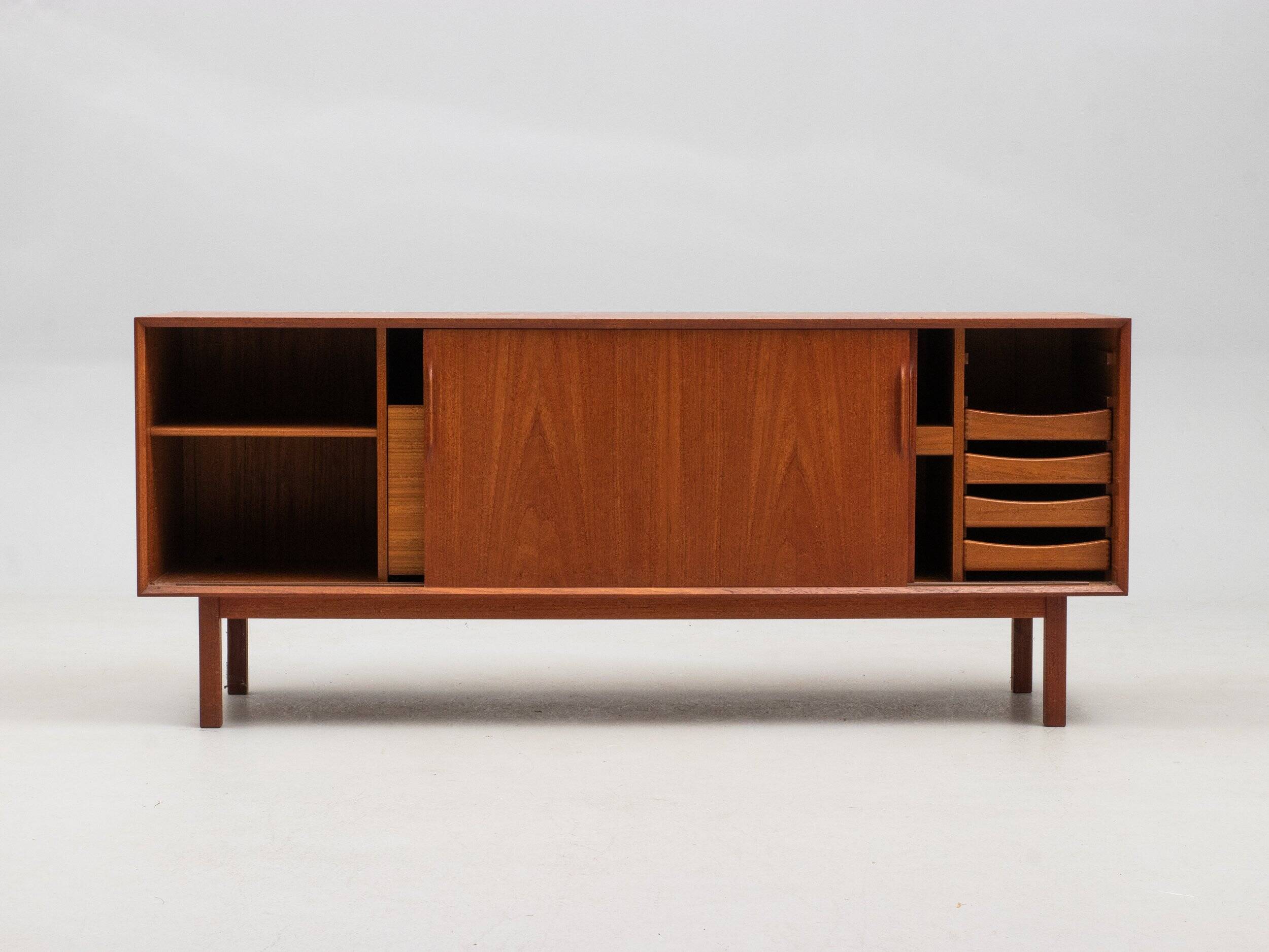 Vintage Scandinavian Teak Sideboard by Karl Erik Ekselius, 1950s – Mid-Century Modern Design