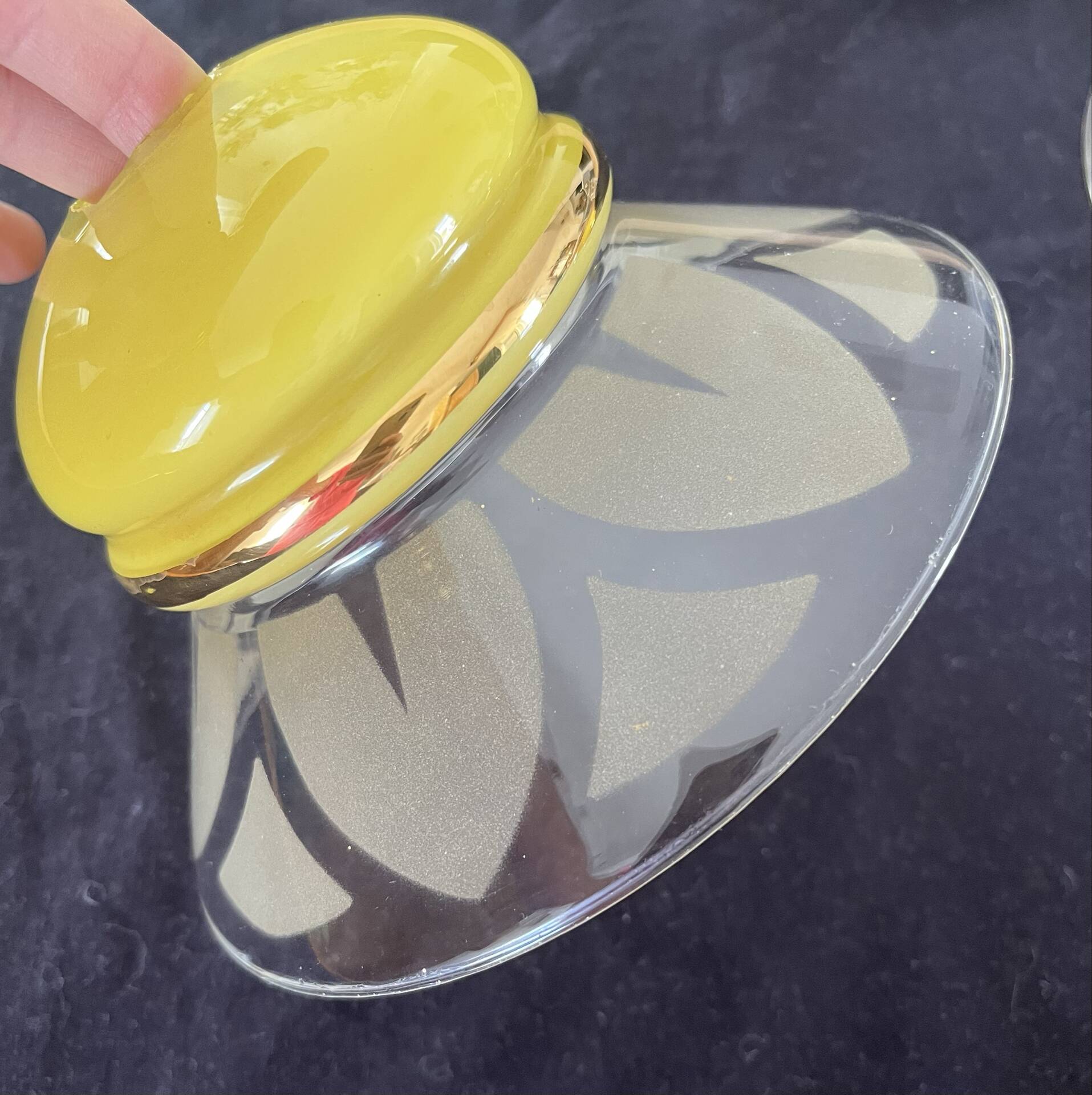 Set of 3 frosted glass and yellow opaline tulips — Vintage 1970