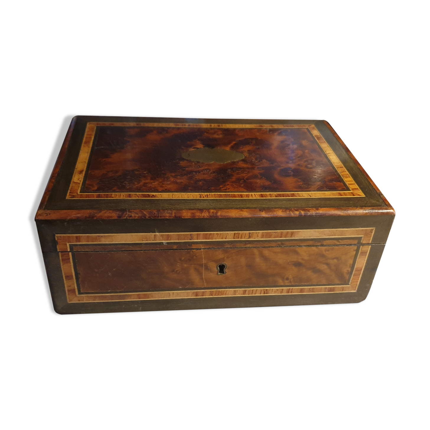 Elm magnifying glass jewelry box