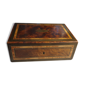 Elm magnifying glass jewelry box