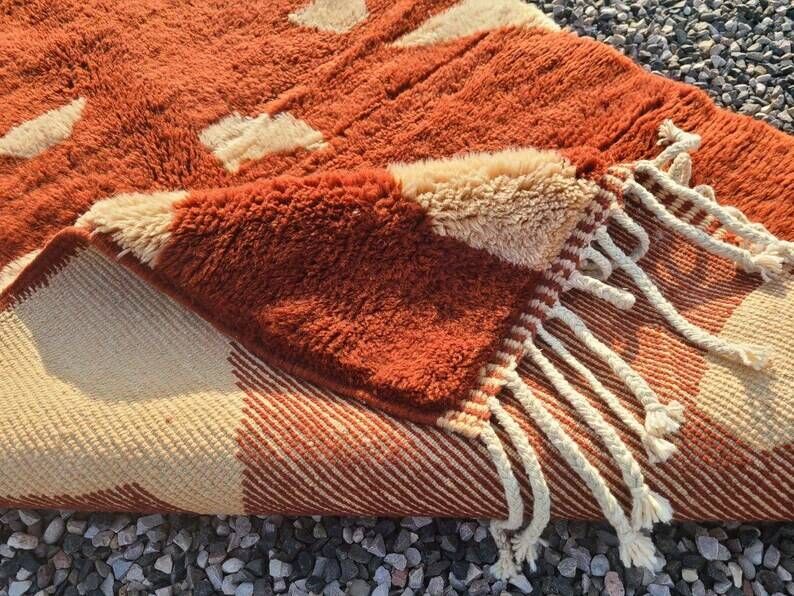 Terracotta and ecru Moroccan Mrirt rug 300x200 cm – abstract pattern