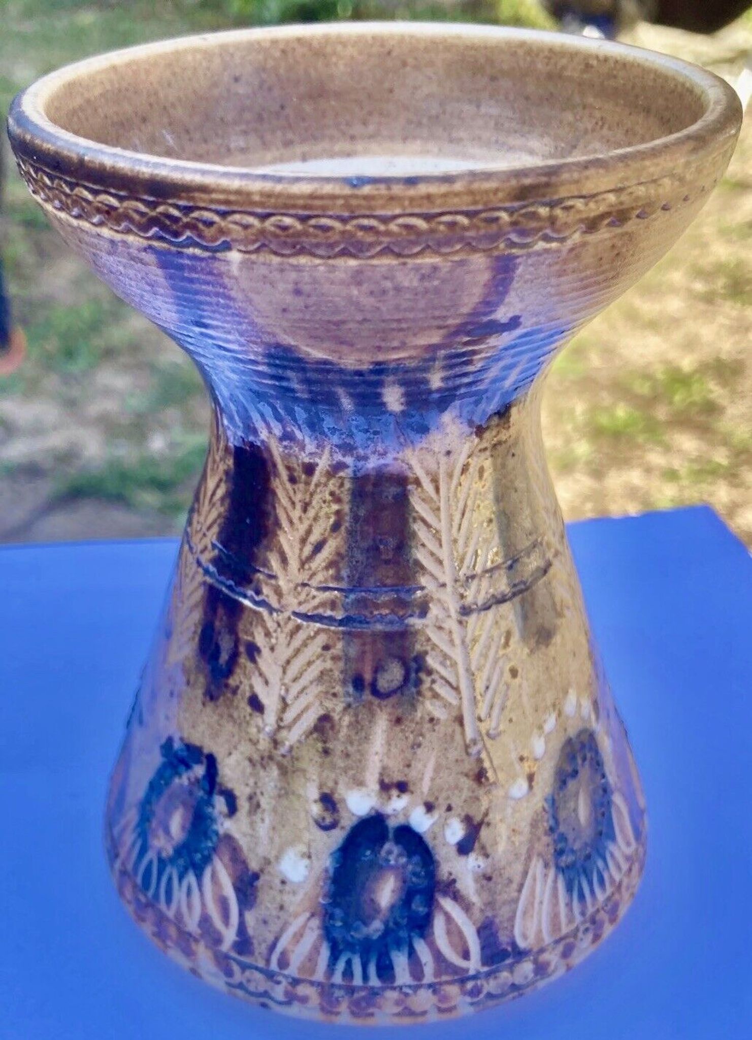 Vase sandstone JC Courjault The Cherry Orchard DLG Kéraluc