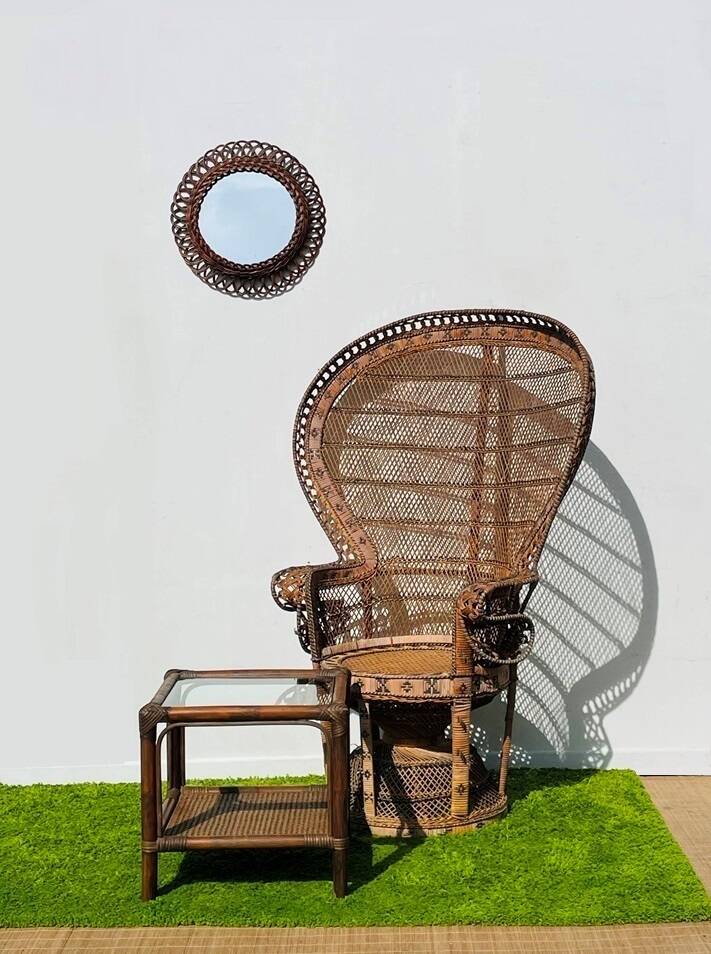 Fauteuil ' paon ' Emmanuelle XL. Vintage 70s