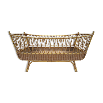 Baby rattan bed