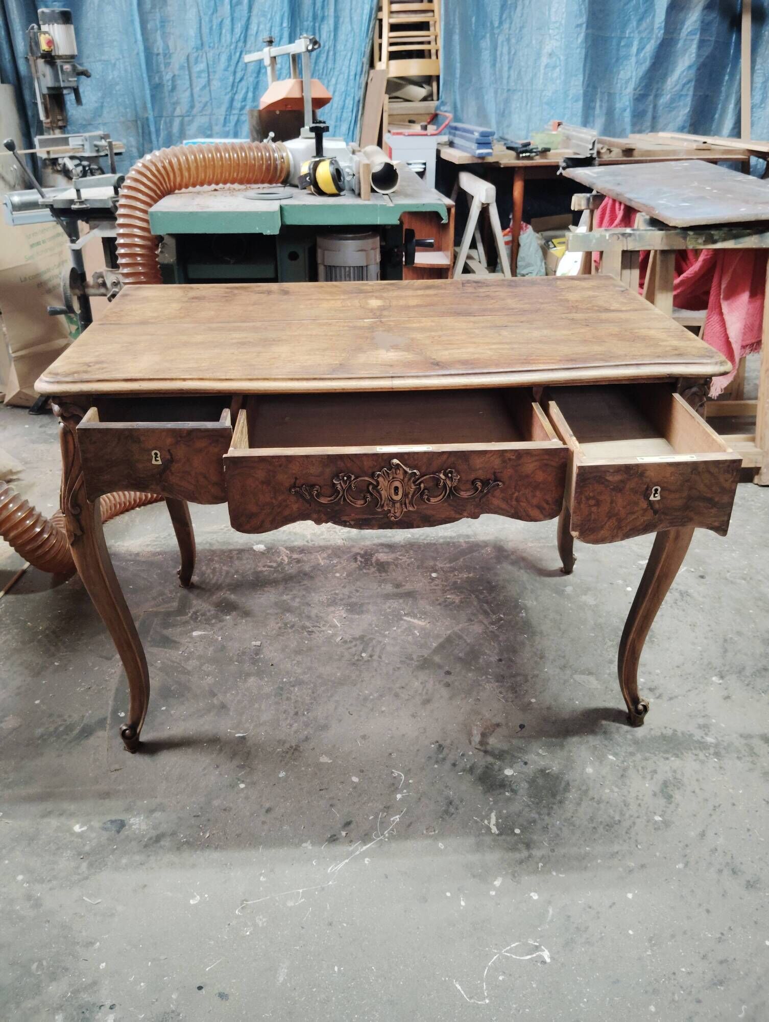 Louis XV desk with walnut burl.