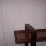 Standing shelf reconstruction of the 50s