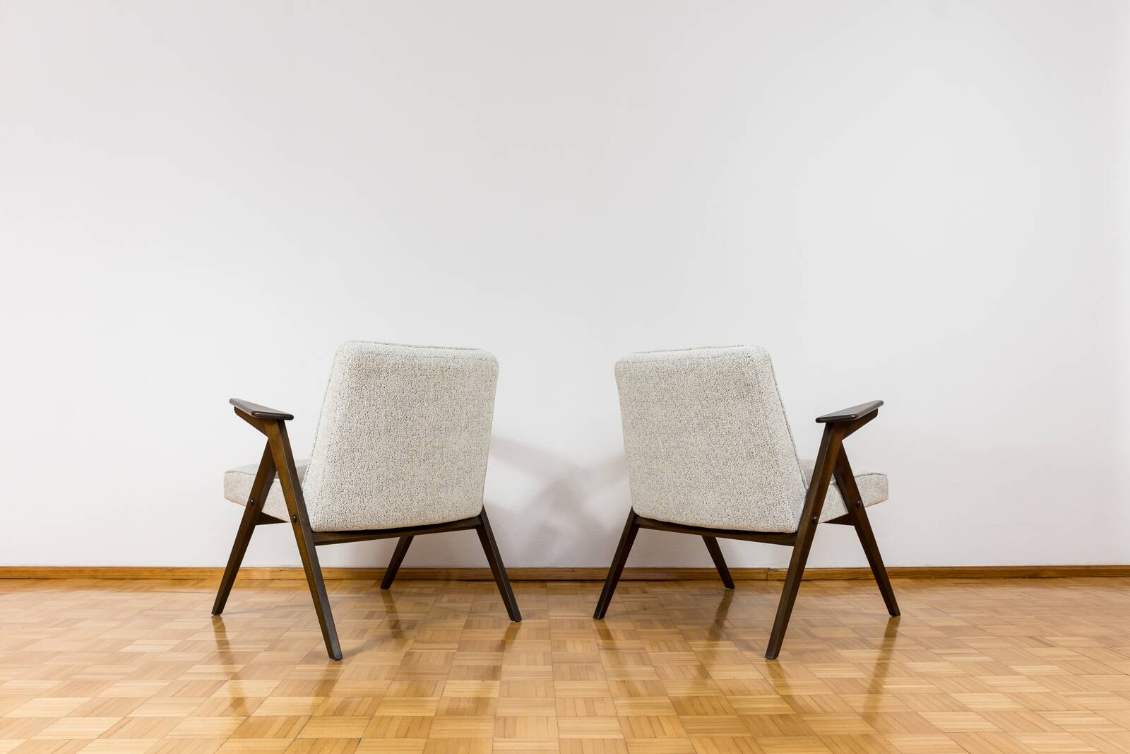 Pair of Model 300 177 Bunny Armchairs, 1960s