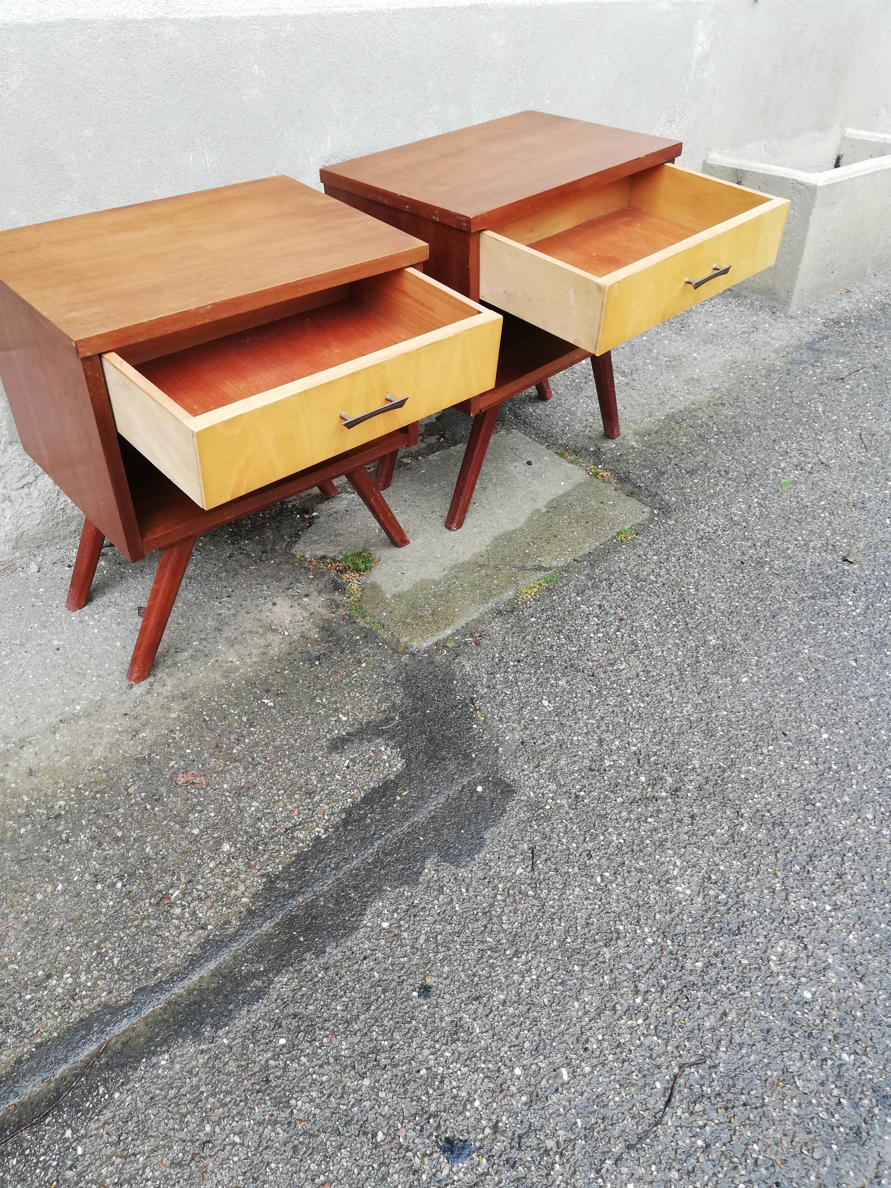 Pair of vintage bedsides 1 drawer