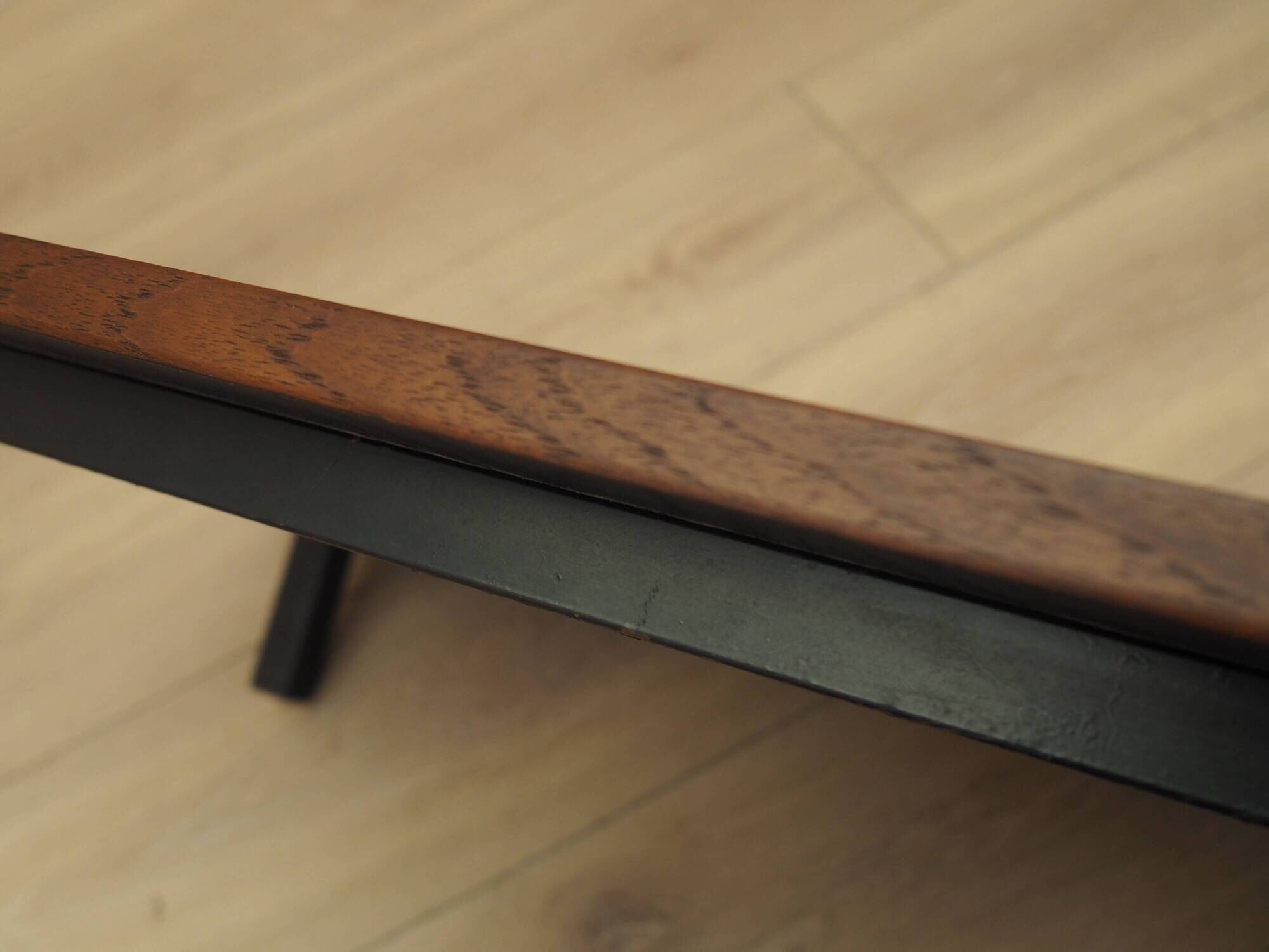 Table basse en teck Ole Bjerregaard, Sorø Terminalborde, années 1980.