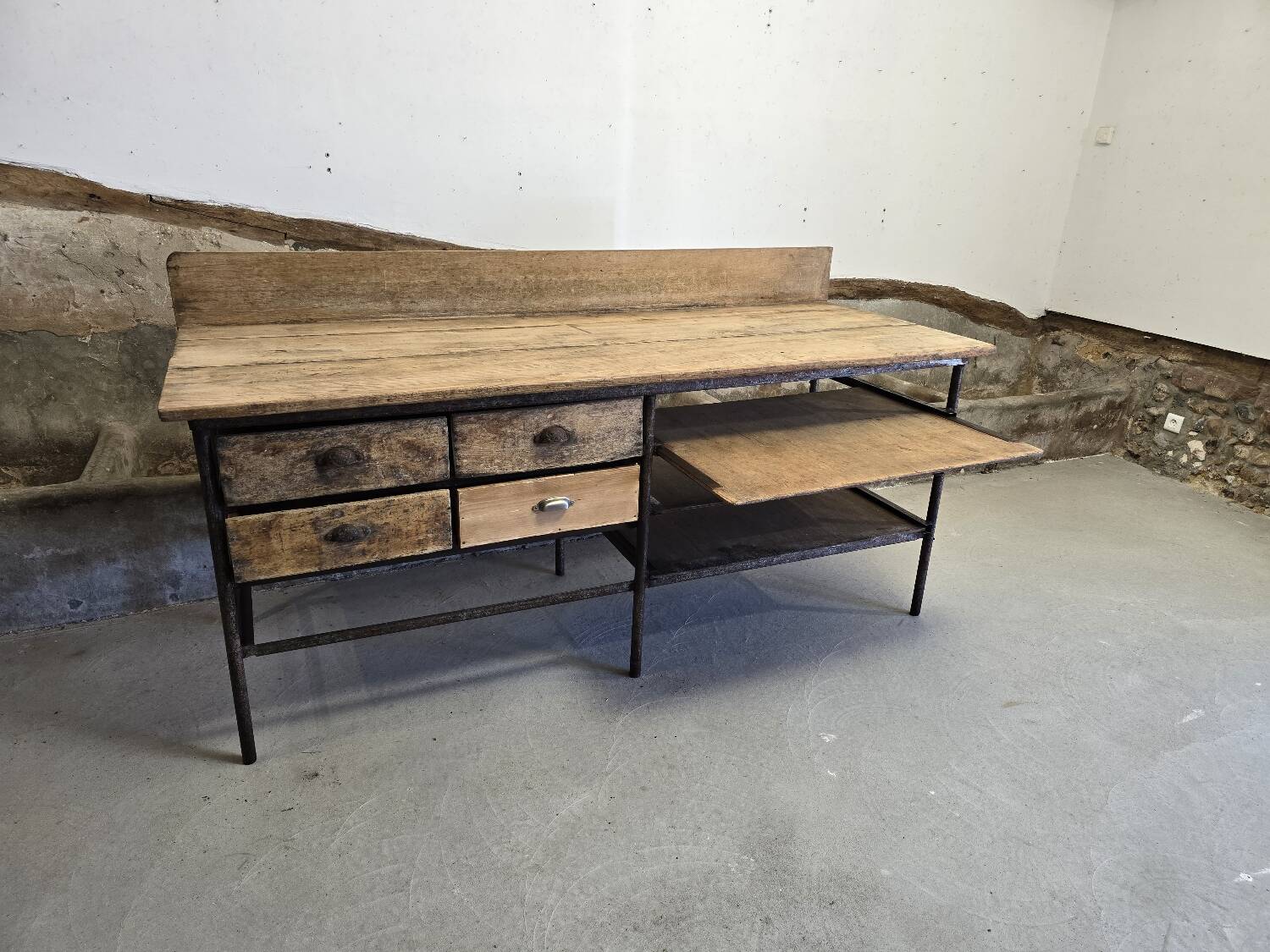 Baker's table circa 1940