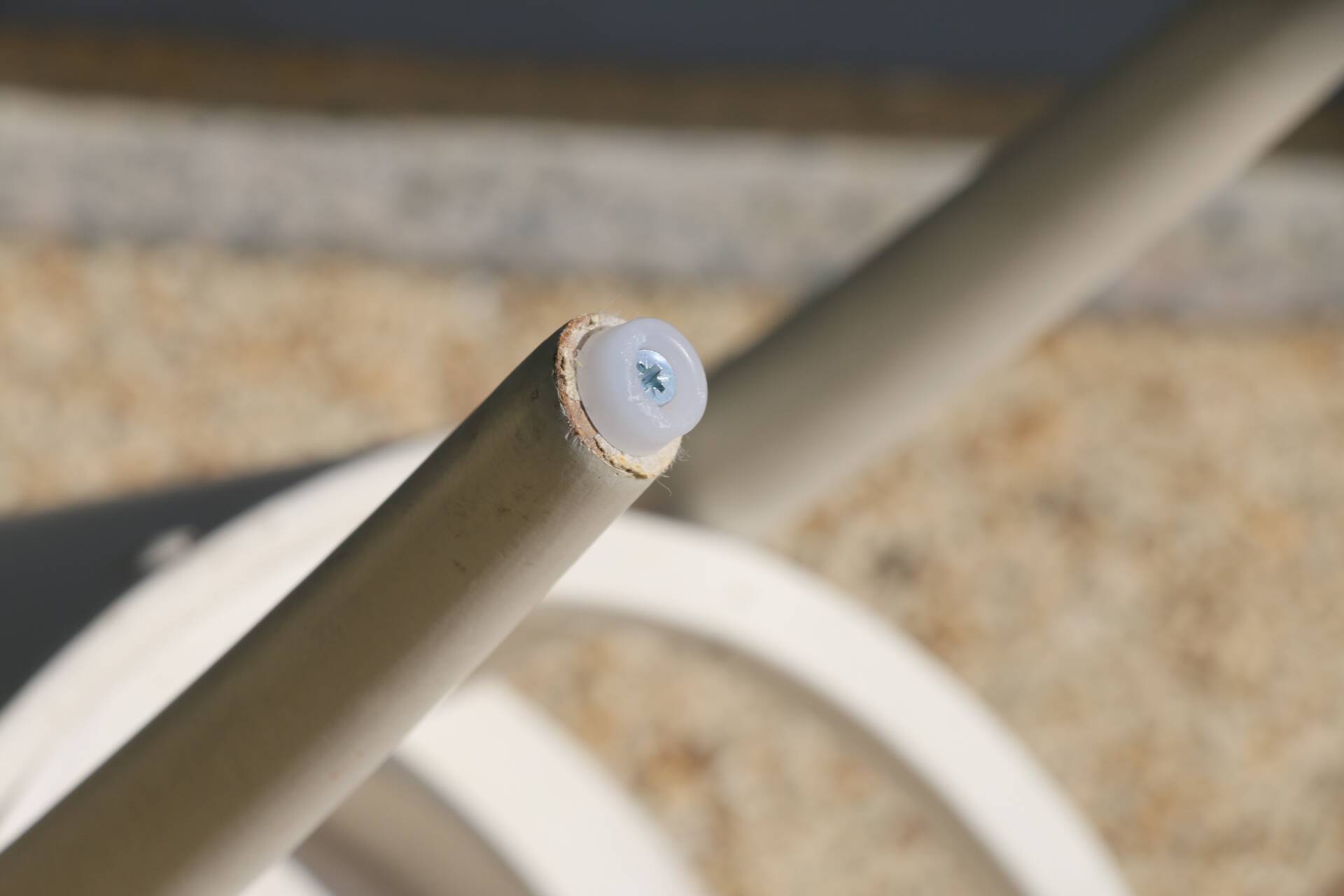 6 baumann chairs, white gull with black faux leather.