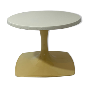 table basse pieds tulipe