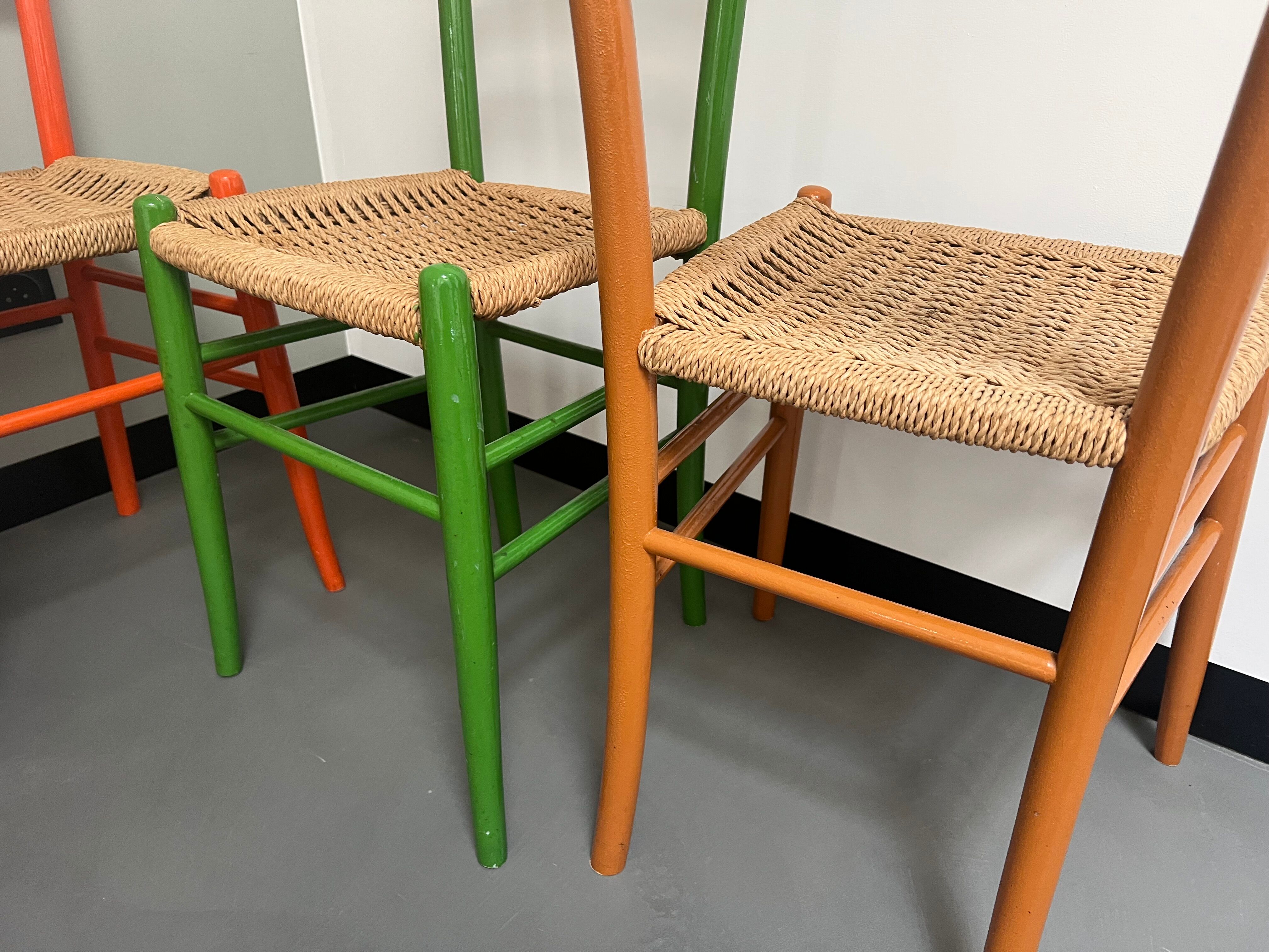 6 Italian chairs from the 60s solid beech and rope