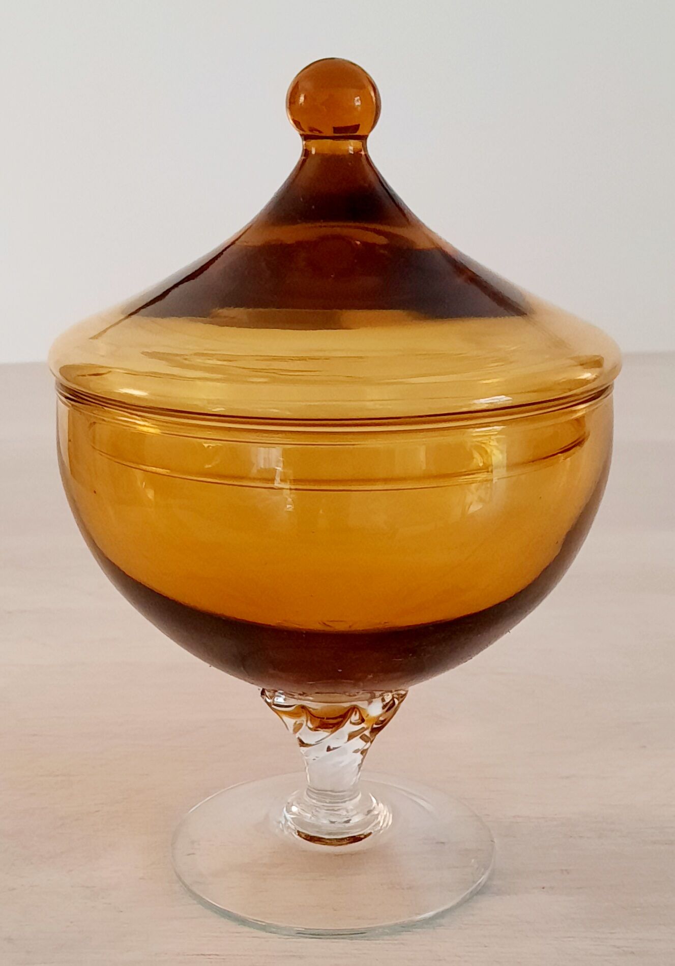 Bonbonnière, drageoir, amber coloured glass vintage