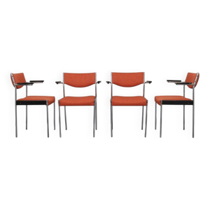 4 chaises de salle à