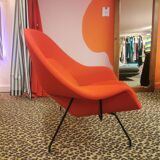 Womb armchair by Eero Saarinen for Knoll