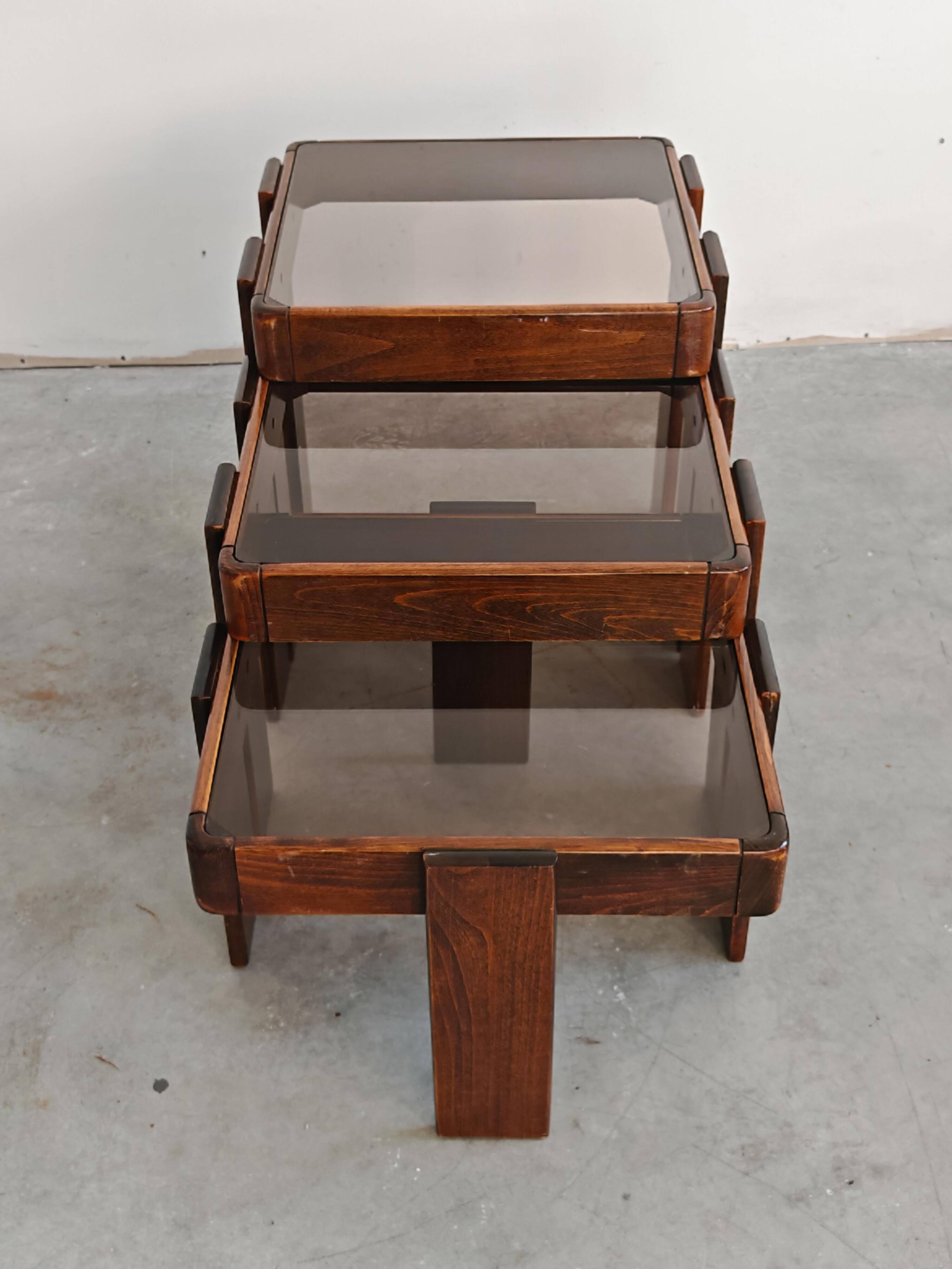 Tables gigognes mid-century par Gianfranco Frattini, Yougoslavie années 1960