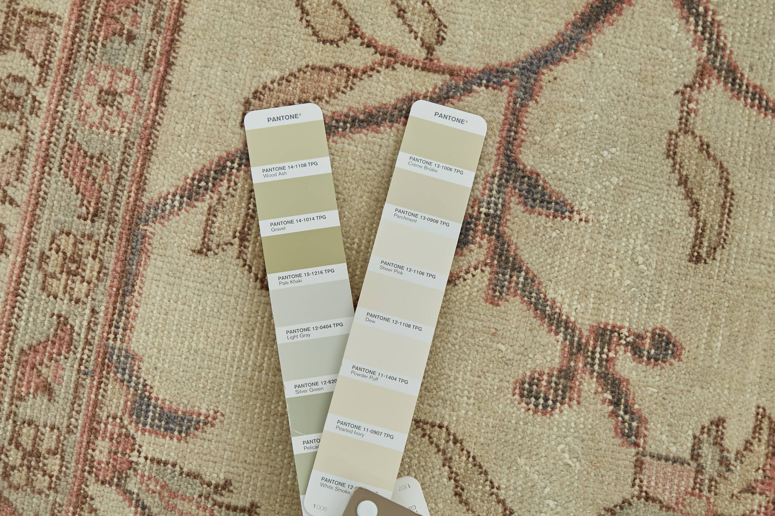 Handmade Vintage Rug 263 x 364 cm