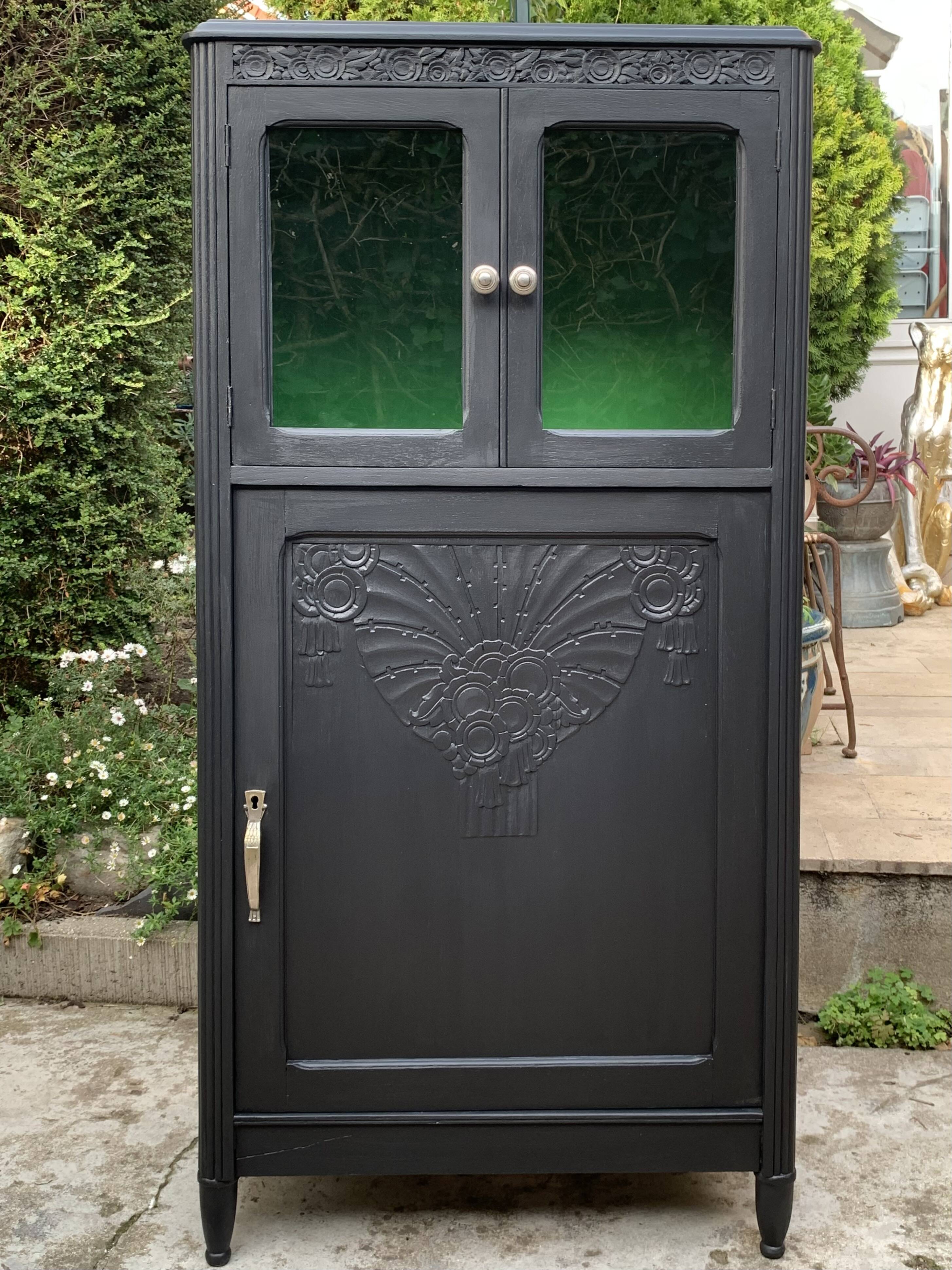 Parisian buffet with black glass front, Art Deco style, 1930