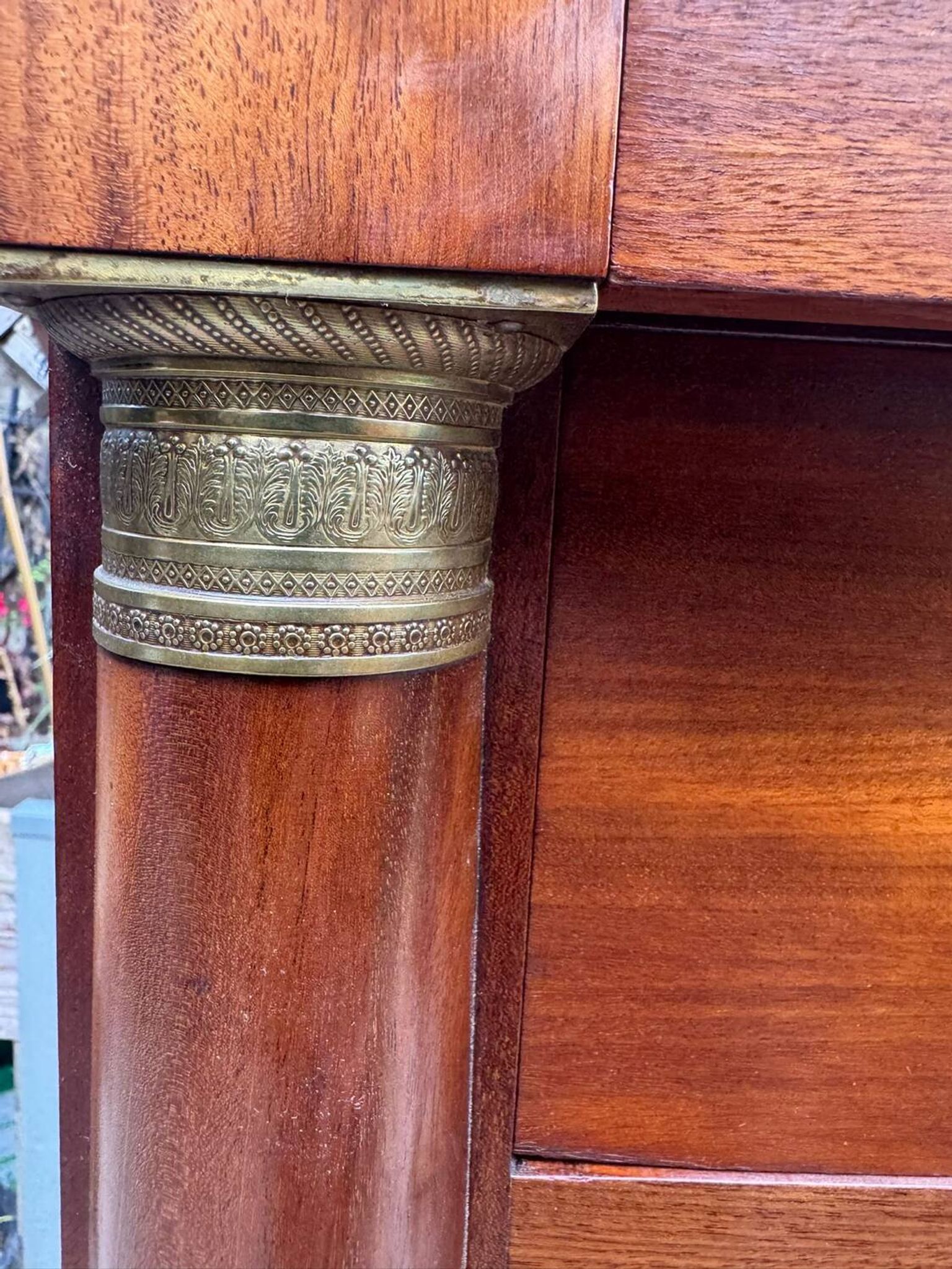 Empire chest of drawers in mahogany and black marble, 19th century