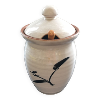 Signed condiment pot