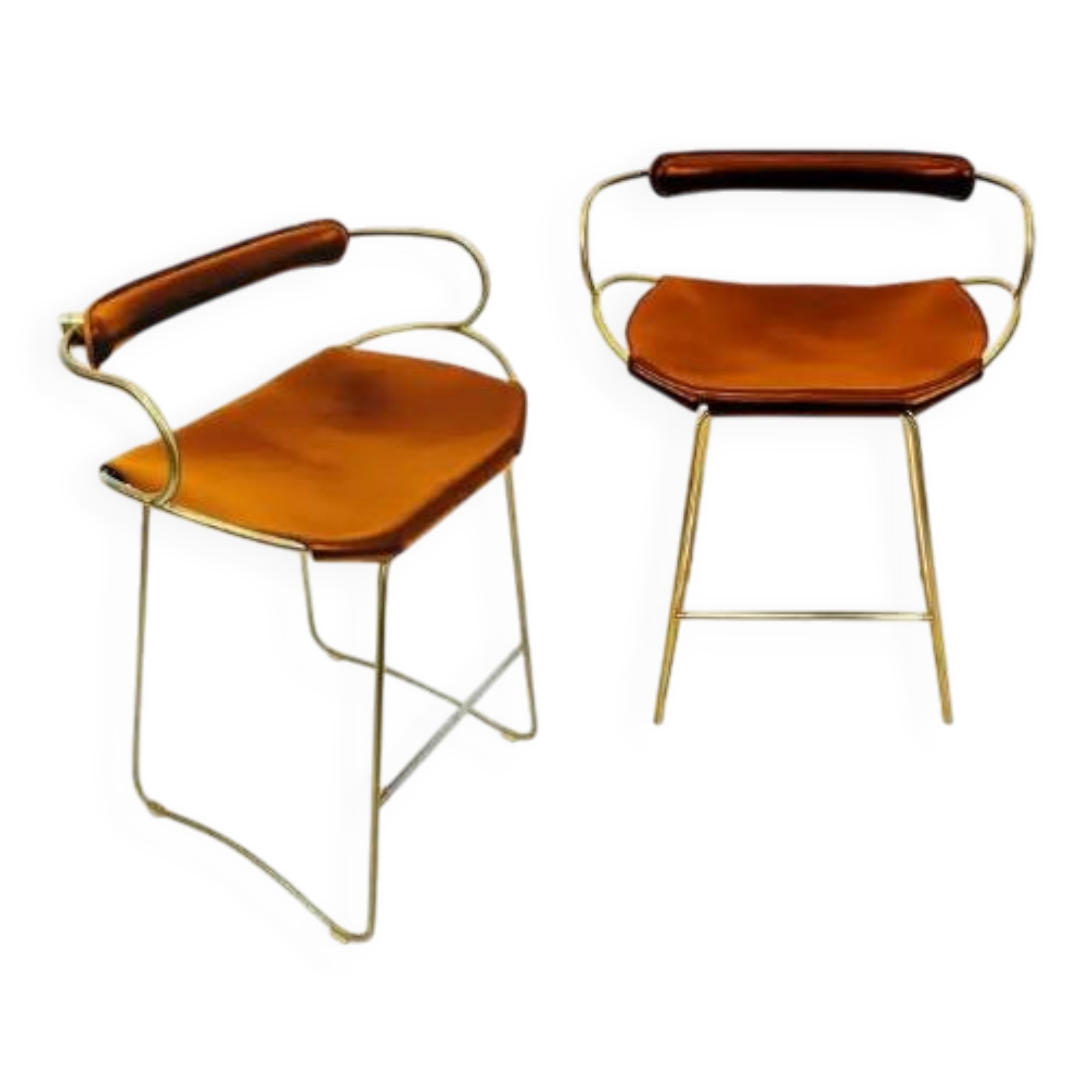 Pair of Hug bar stools in tobacco colour and brass metal.