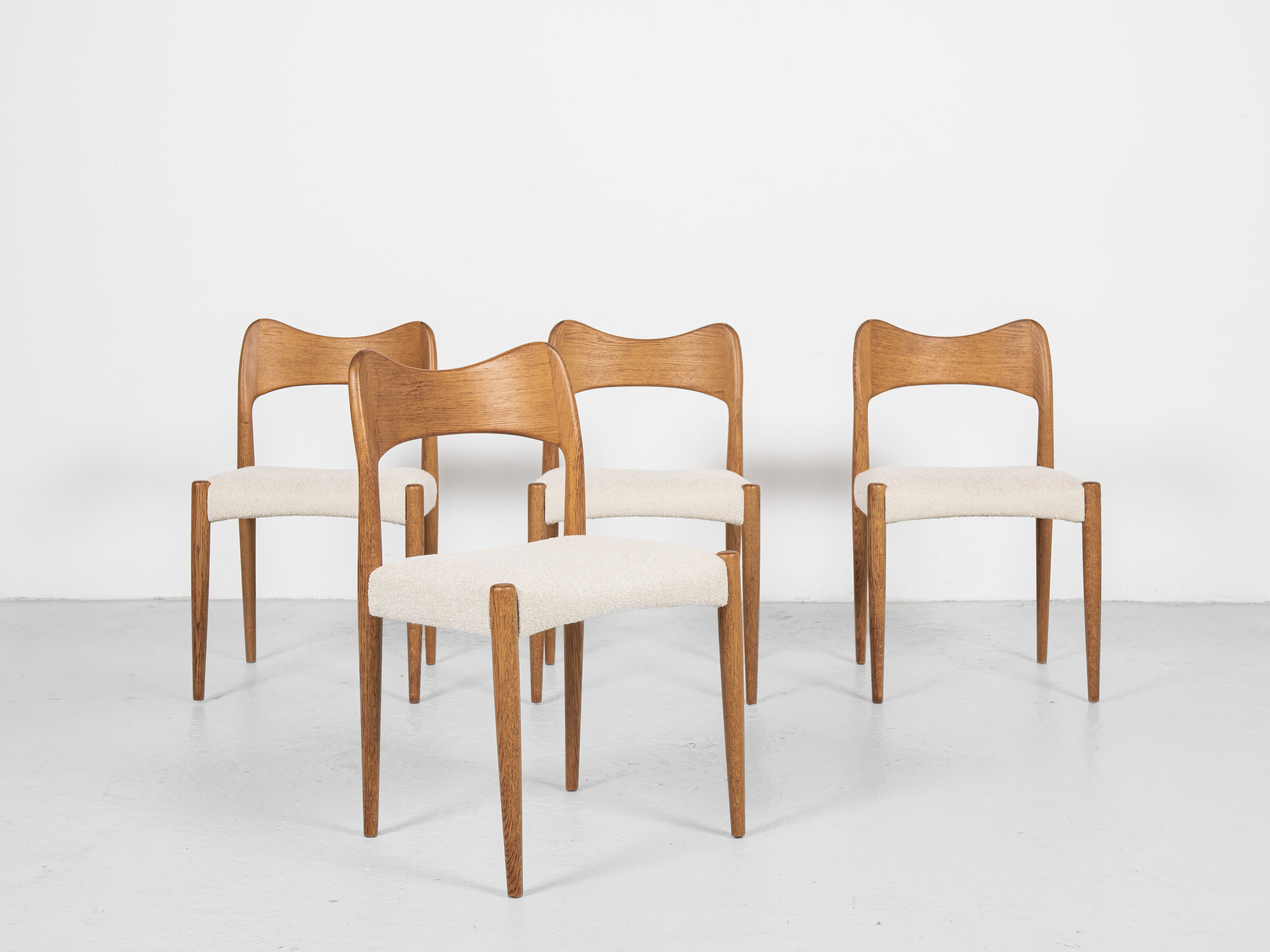 4 dining chairs in oak by Arne Hovmand Olsen for Mogens Kold 1960s