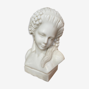 Buste de femme en marbre