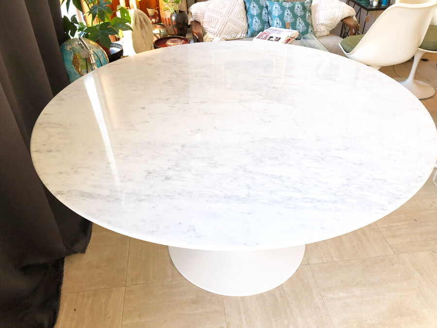 Tulip table Eero Saarinen 137 cm Knoll edition 1970