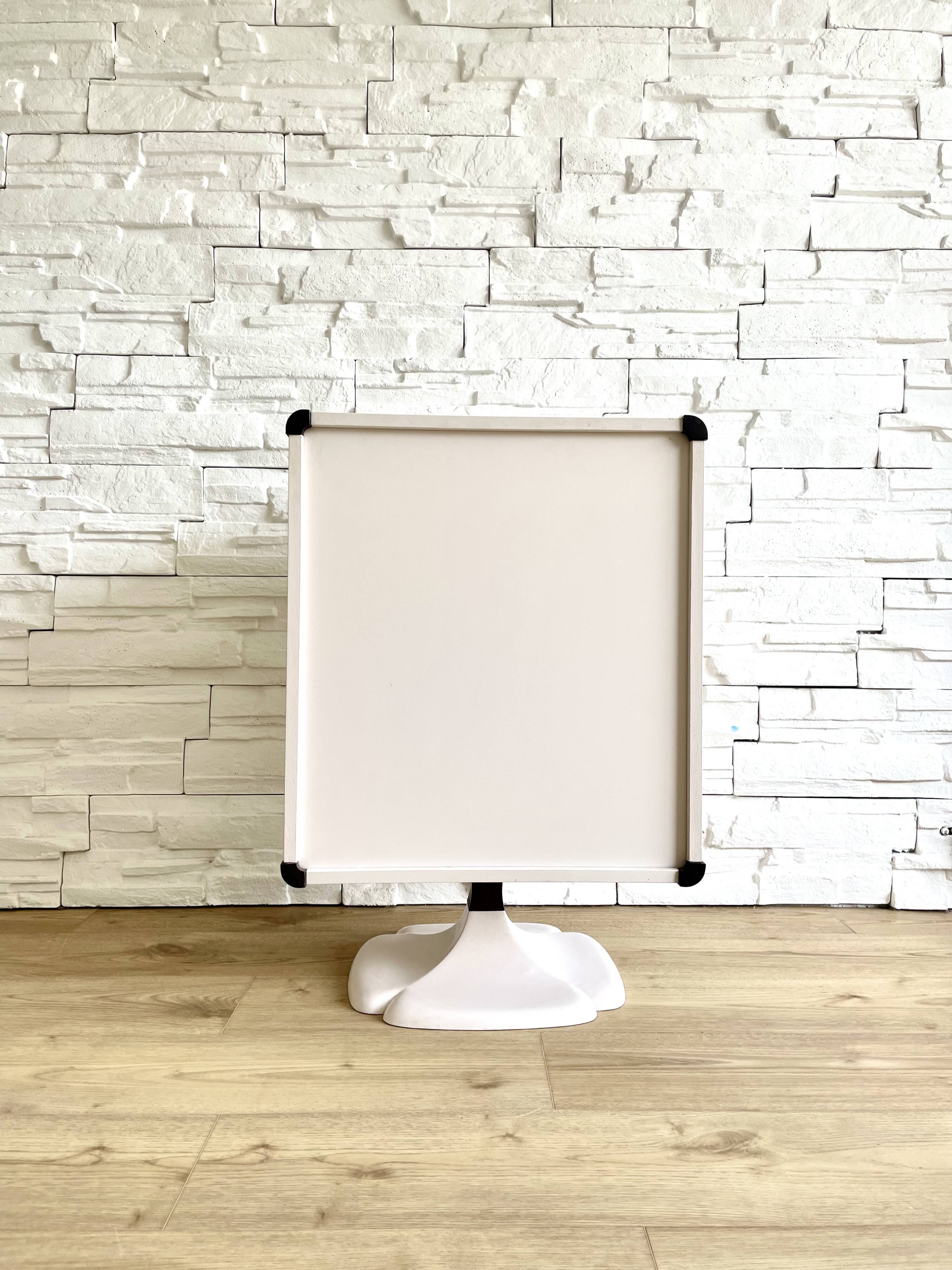 Chest of drawers, Gautier