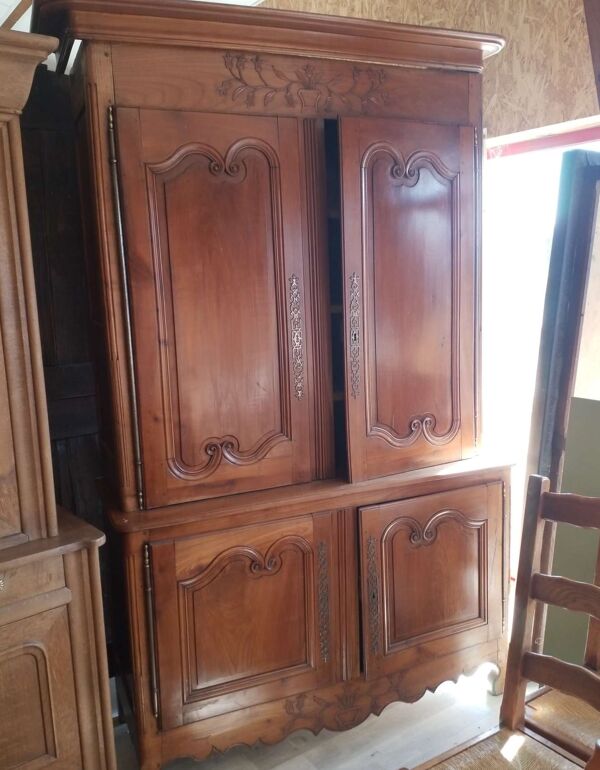 Buffet en merisier