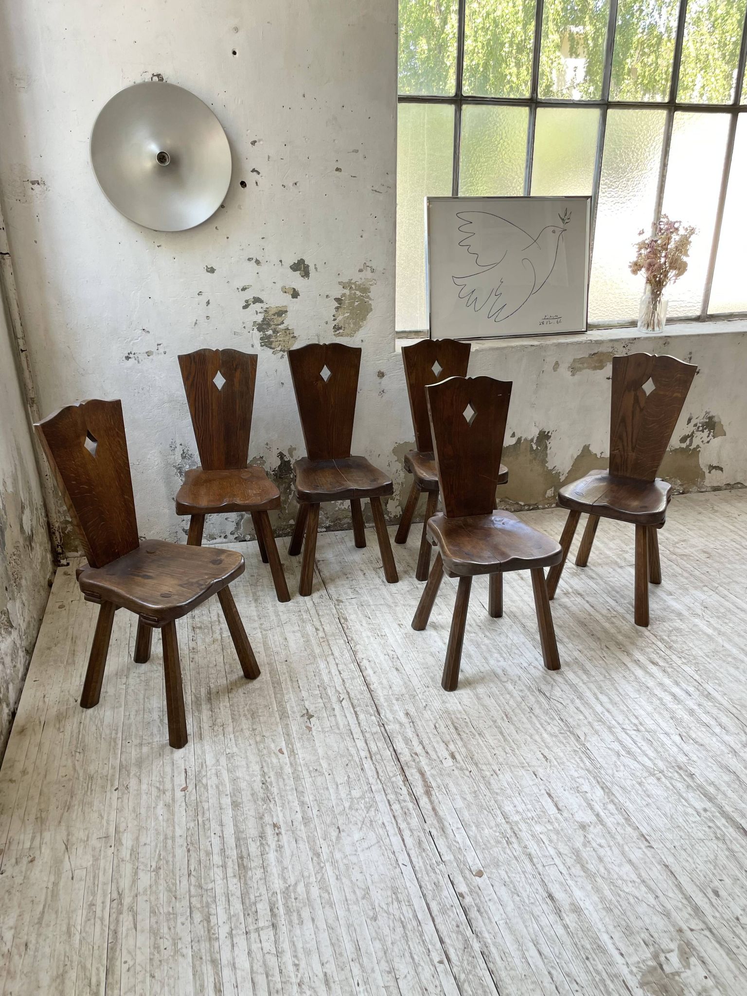 Solid oak chairs Savoyard cap popular art