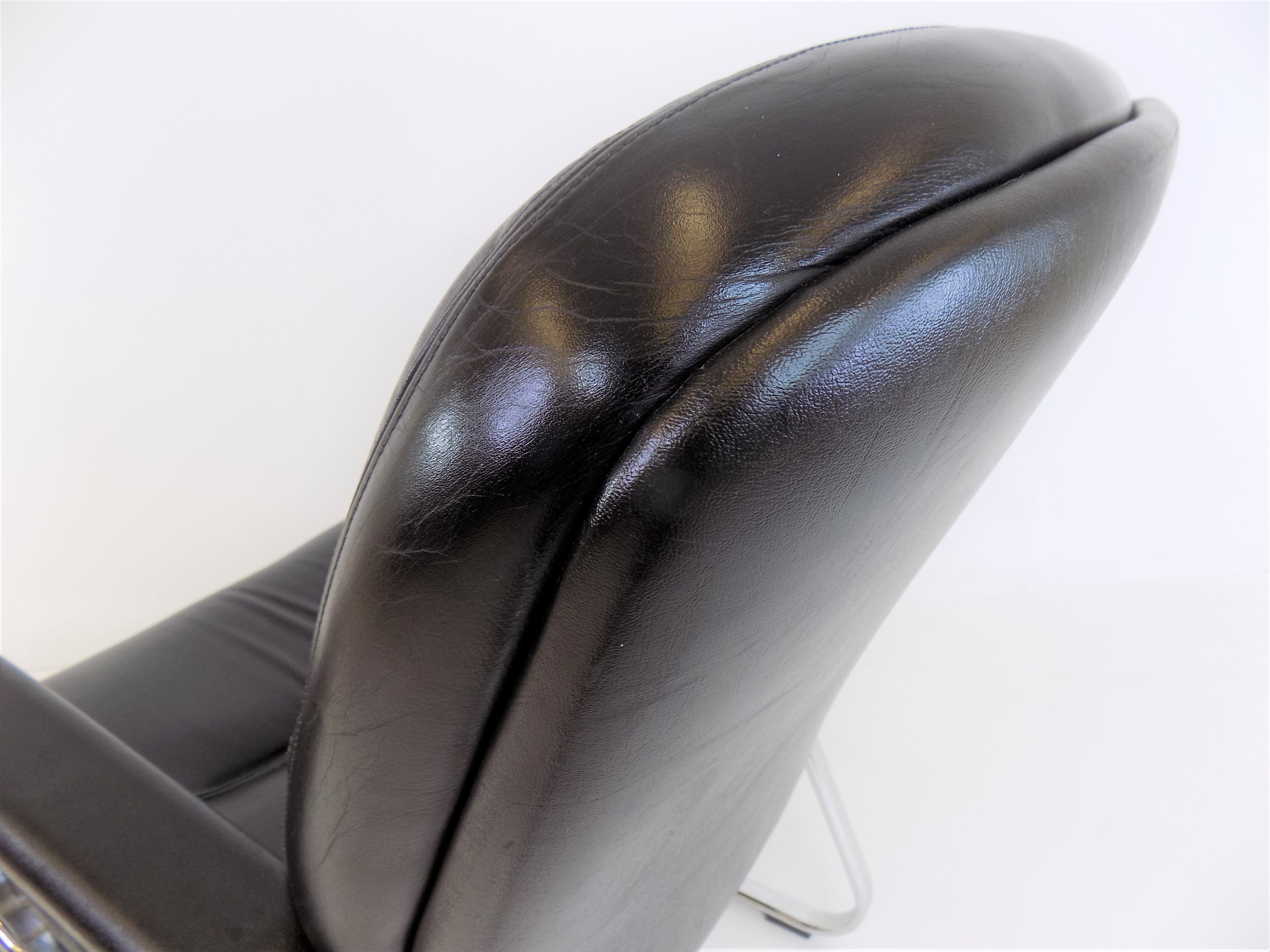 Set of 4 leather office chairs by Grahl