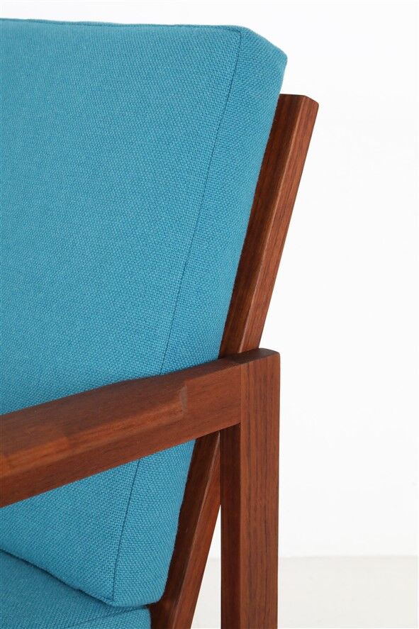 Ensemble de 2 fauteuils en teck "Capella" restaurés d'Illum Wikkelsø / Niels Eilersen.