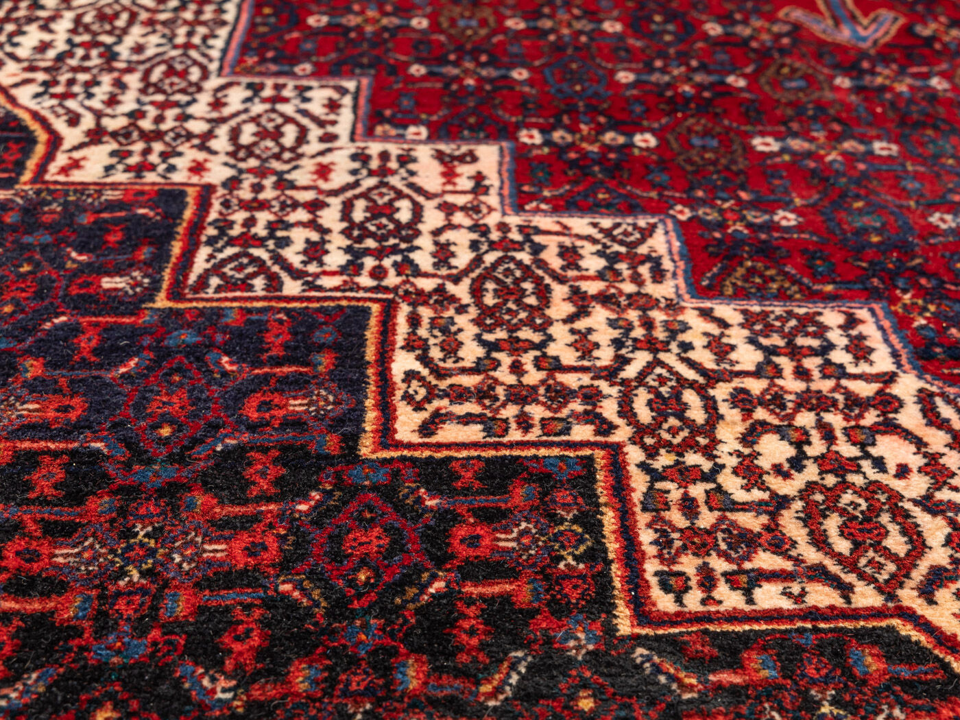 Senneh carpet, 206 x 325 cm 1960