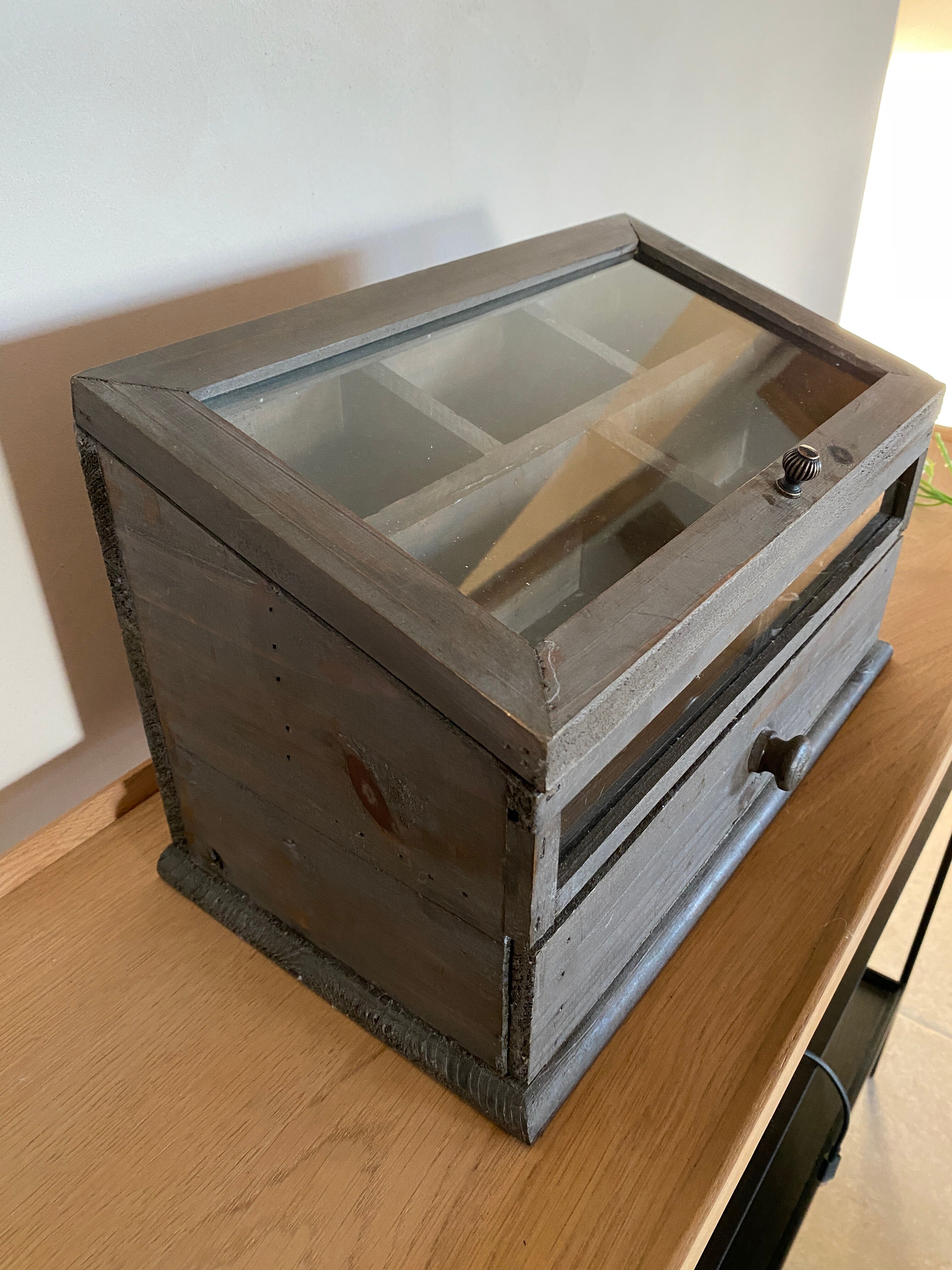Storage box